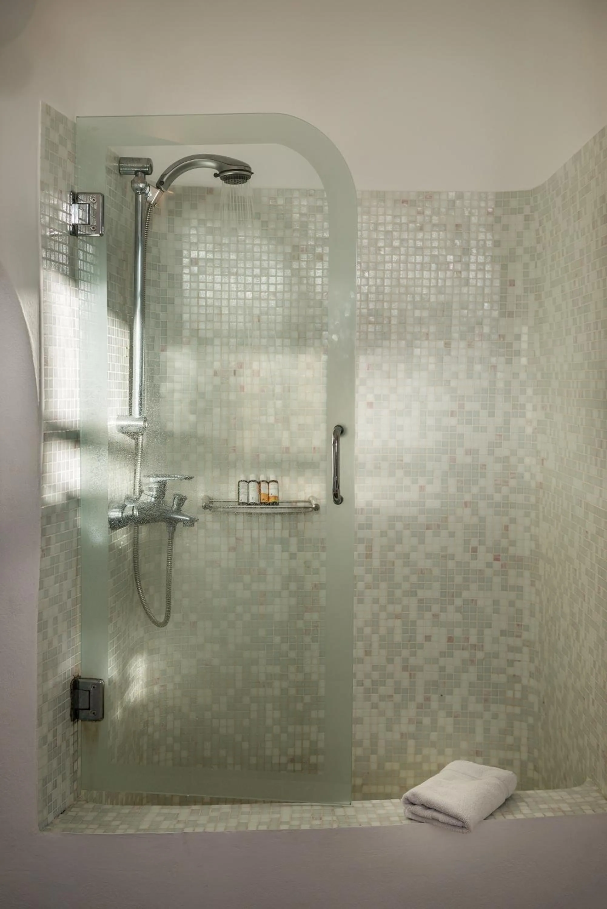 Shower in Pantelia Suites