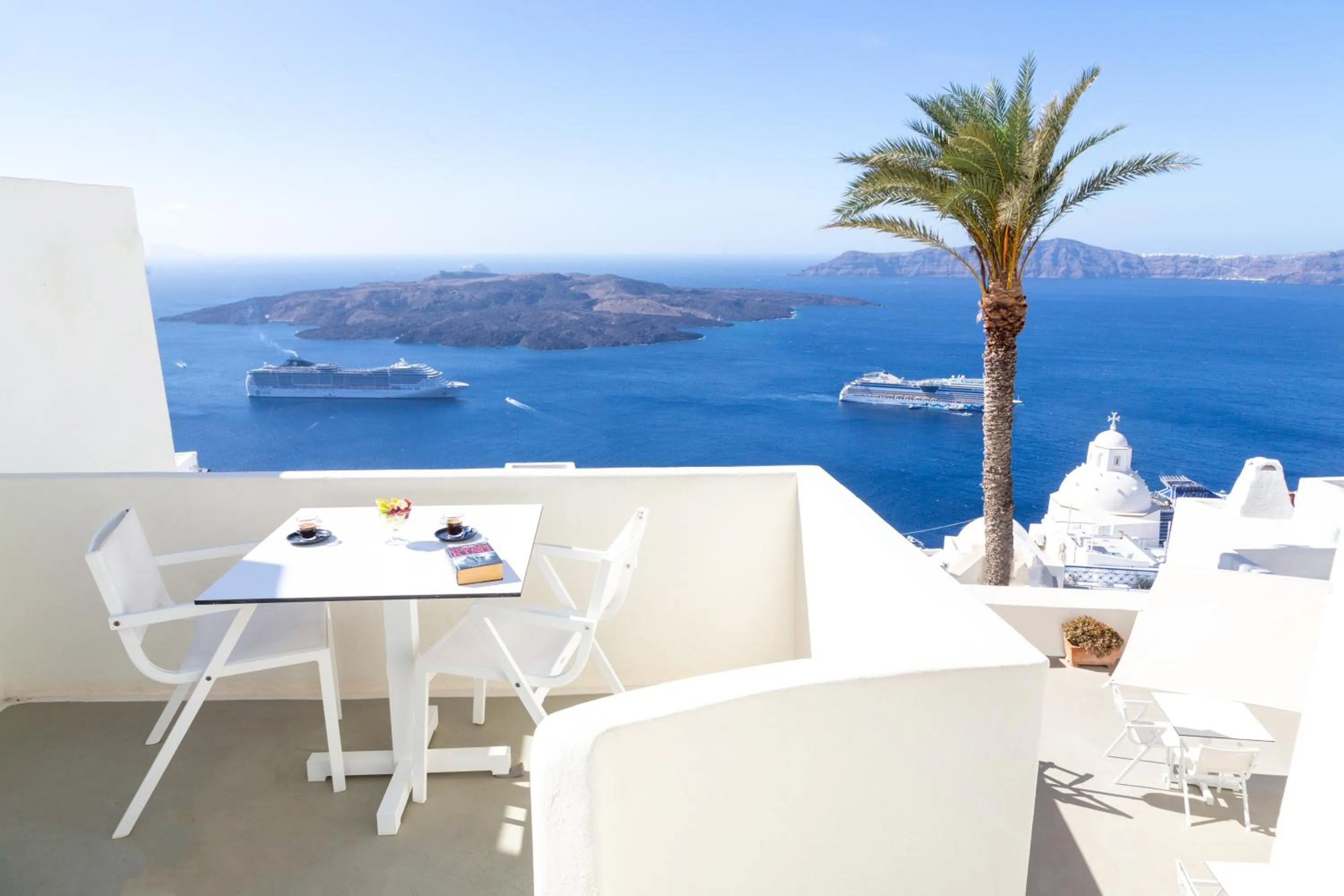 Balcony/Terrace in Pantelia Suites