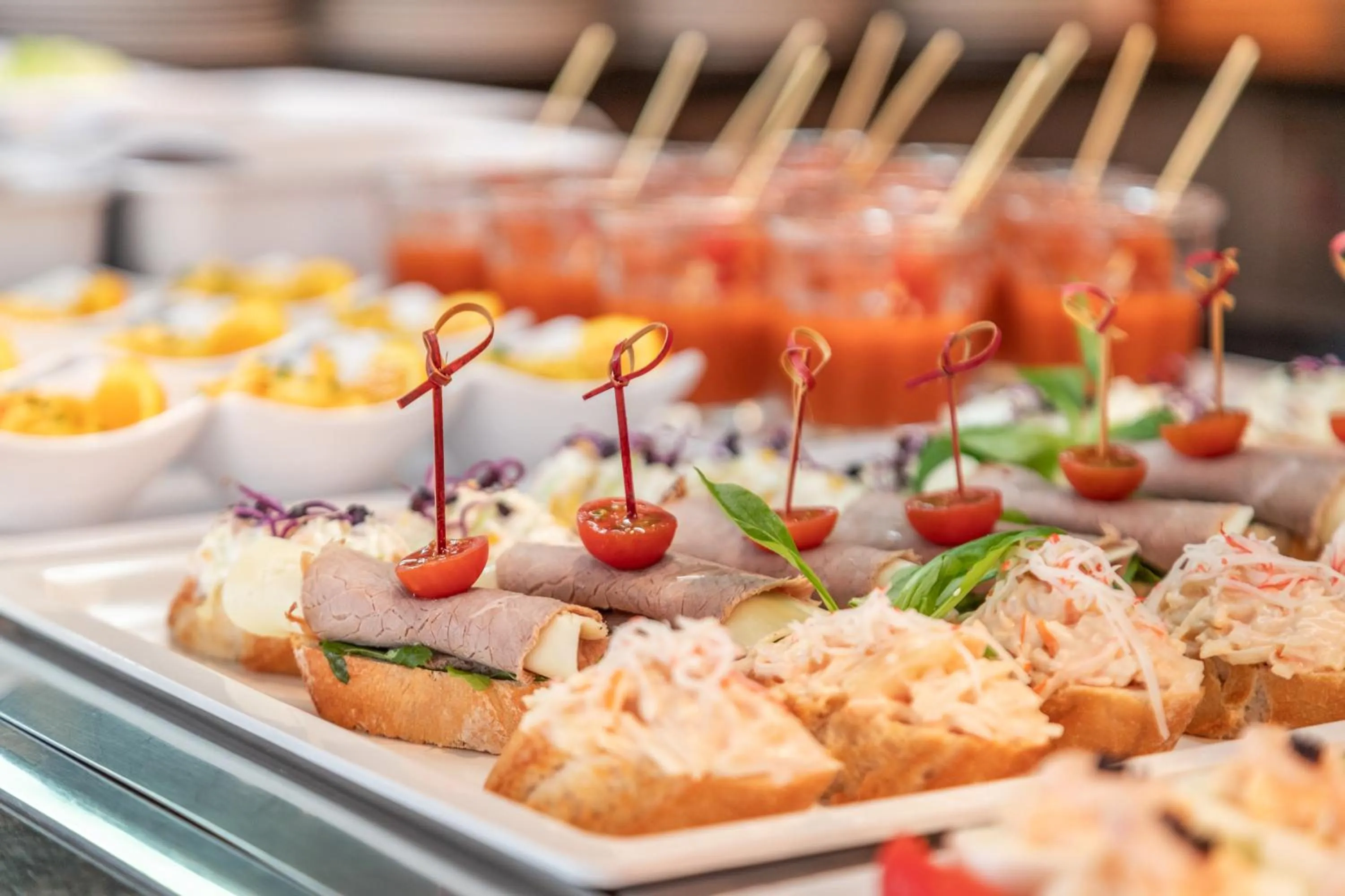 Restaurant/places to eat in Hotel Anabel