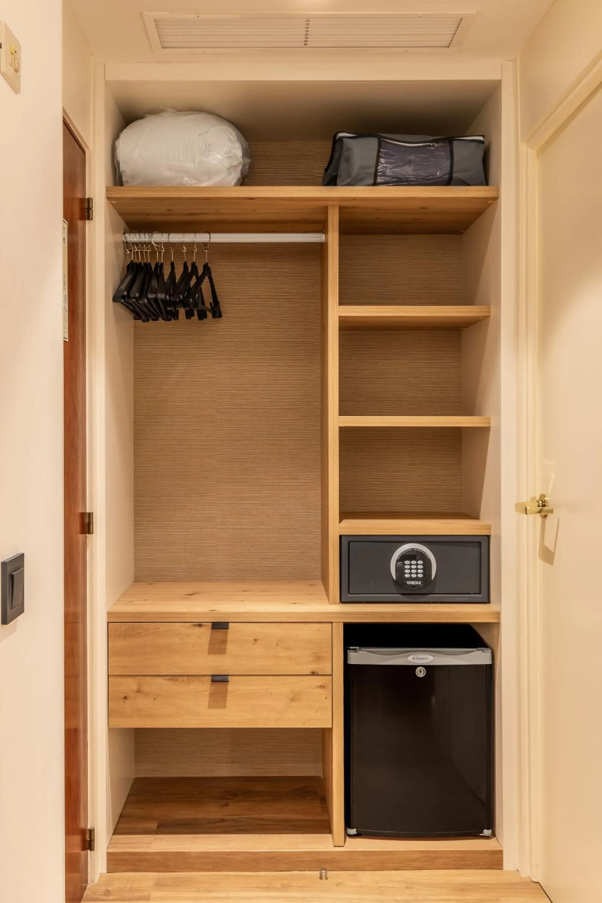 wardrobe in Hotel Anabel