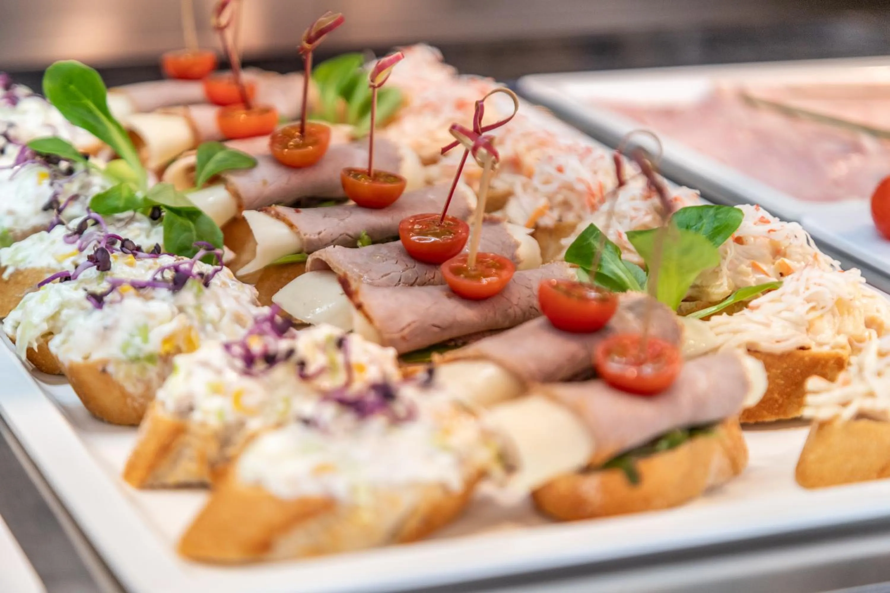 Restaurant/places to eat in Hotel Anabel