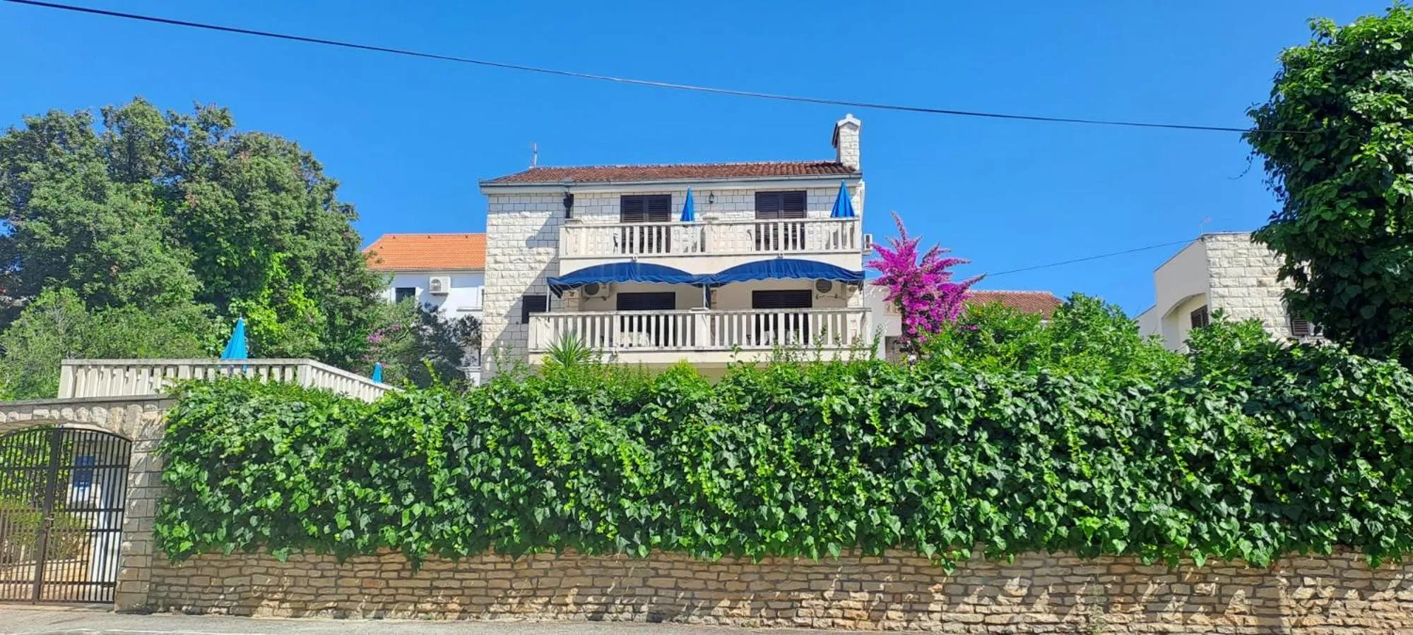 Property building in VILLA MARE