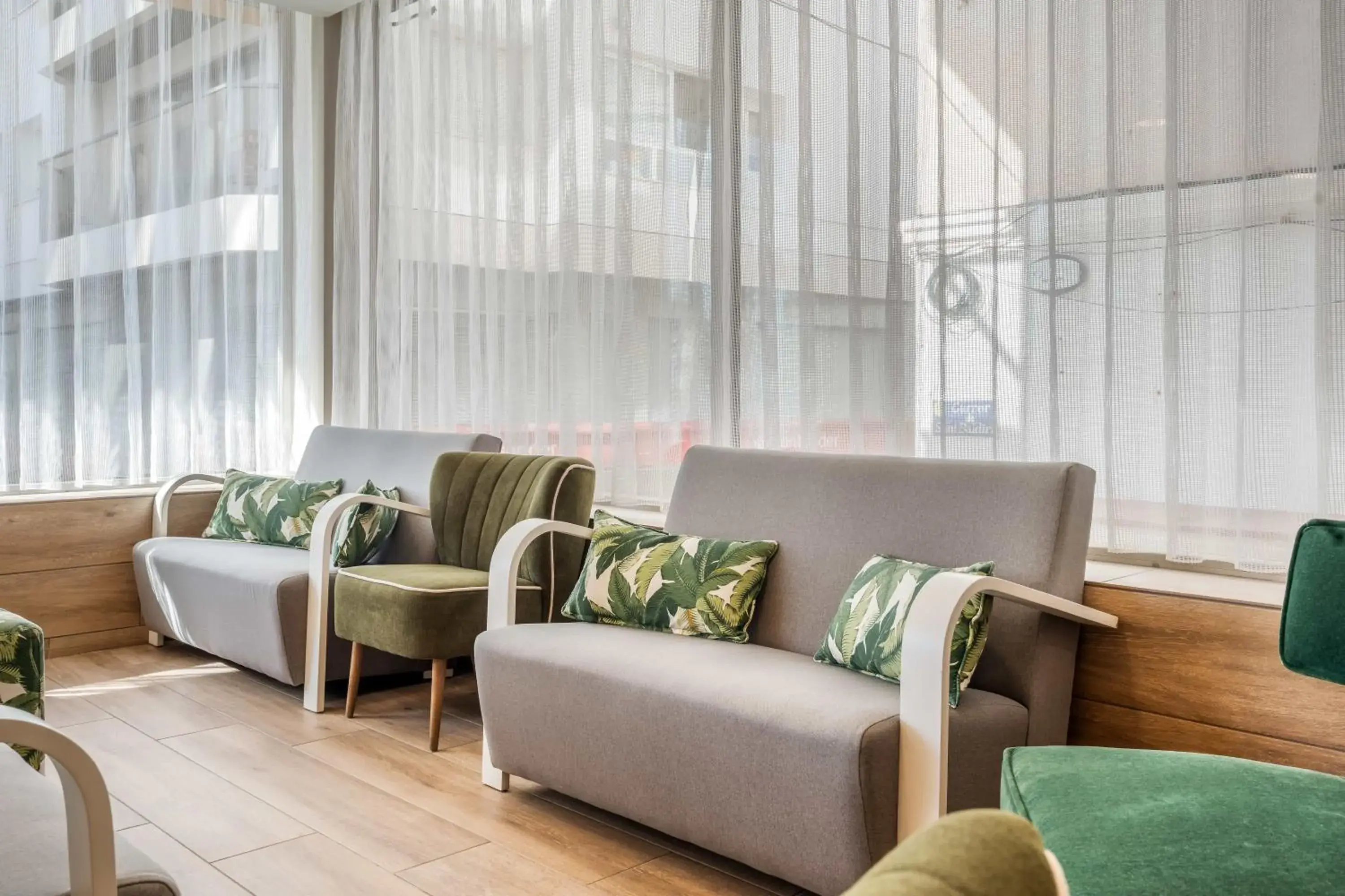 Restaurant/places to eat in Hotel Metropol Restaurant/places to eat in Hotel Metropol