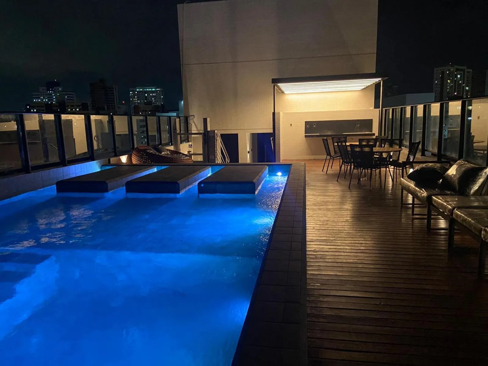 Night in Lindo Flat no Jardim Oceania - Get One