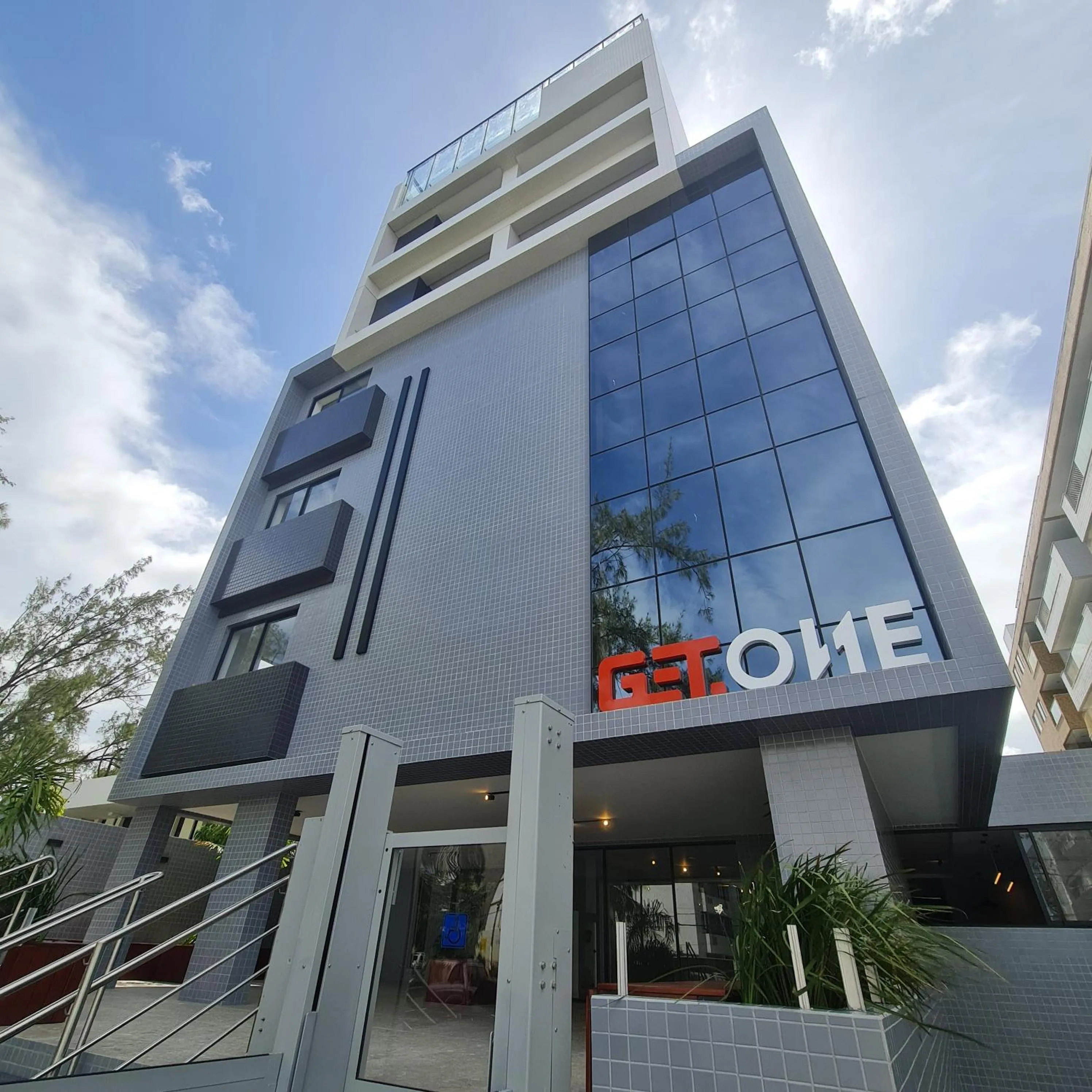 Property building in Lindo Flat no Jardim Oceania - Get One