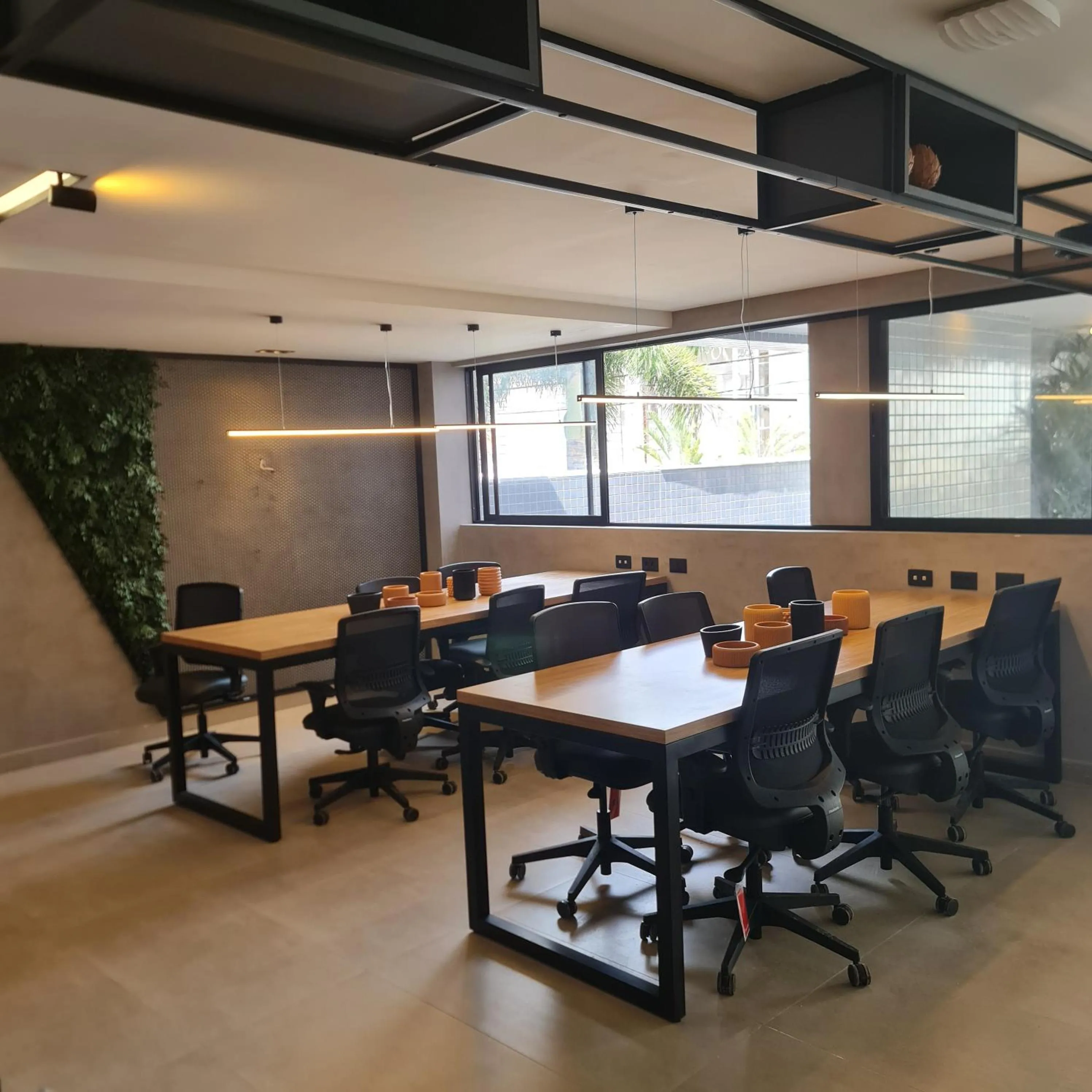 Meeting/conference room in Lindo Flat no Jardim Oceania - Get One