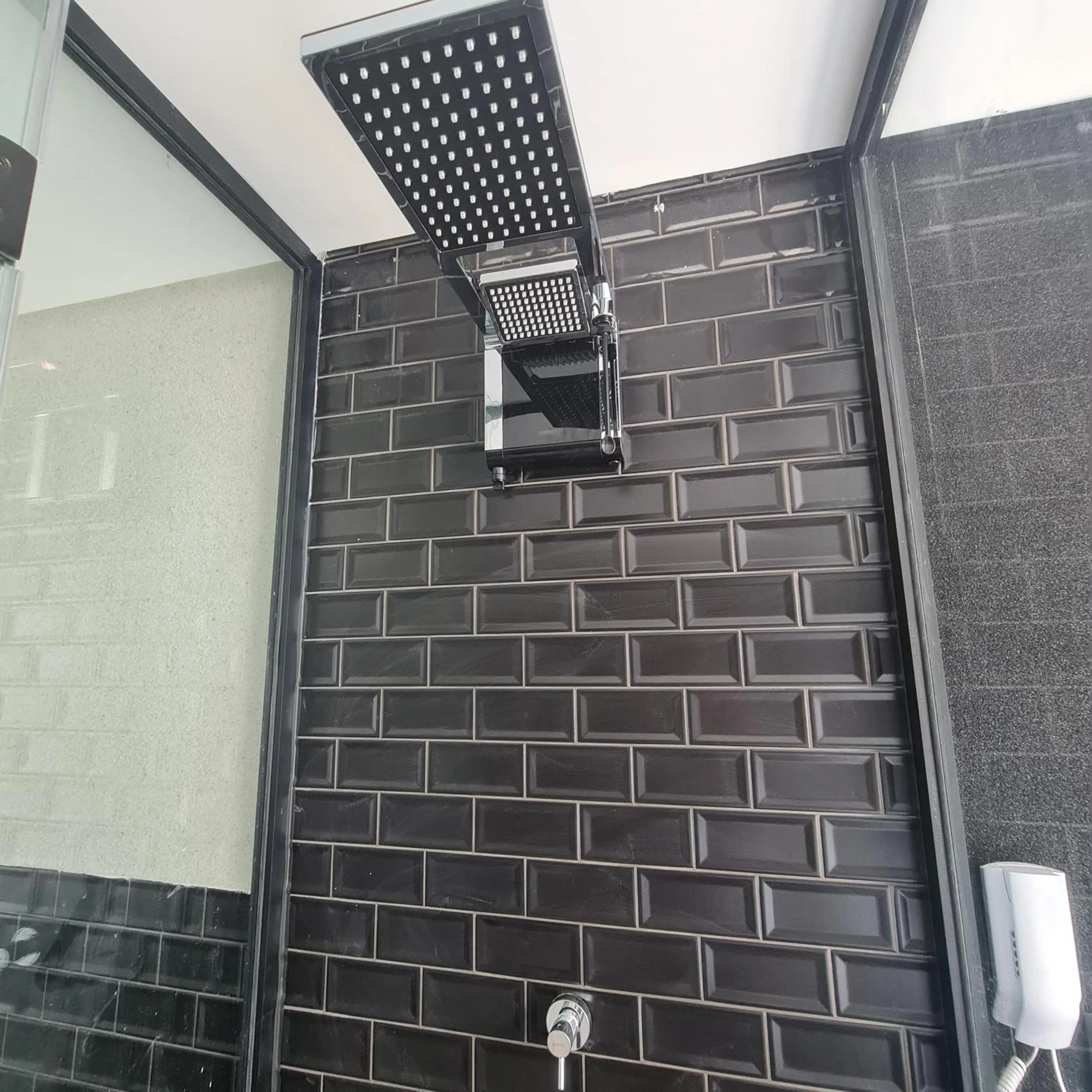 Shower in Lindo Flat no Jardim Oceania - Get One
