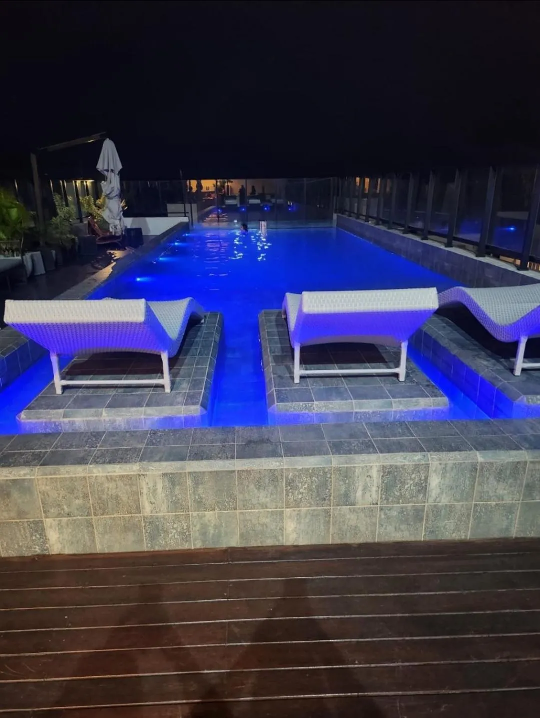 Swimming pool in Lindo Flat no Jardim Oceania - Get One