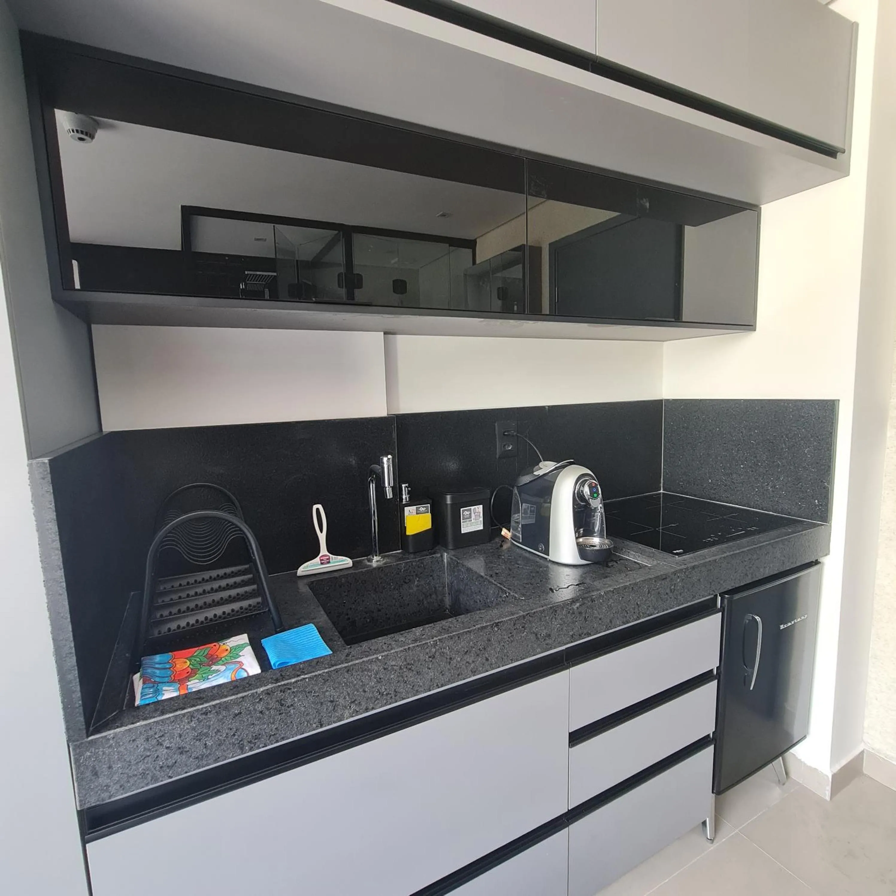 Kitchen or kitchenette in Lindo Flat no Jardim Oceania - Get One