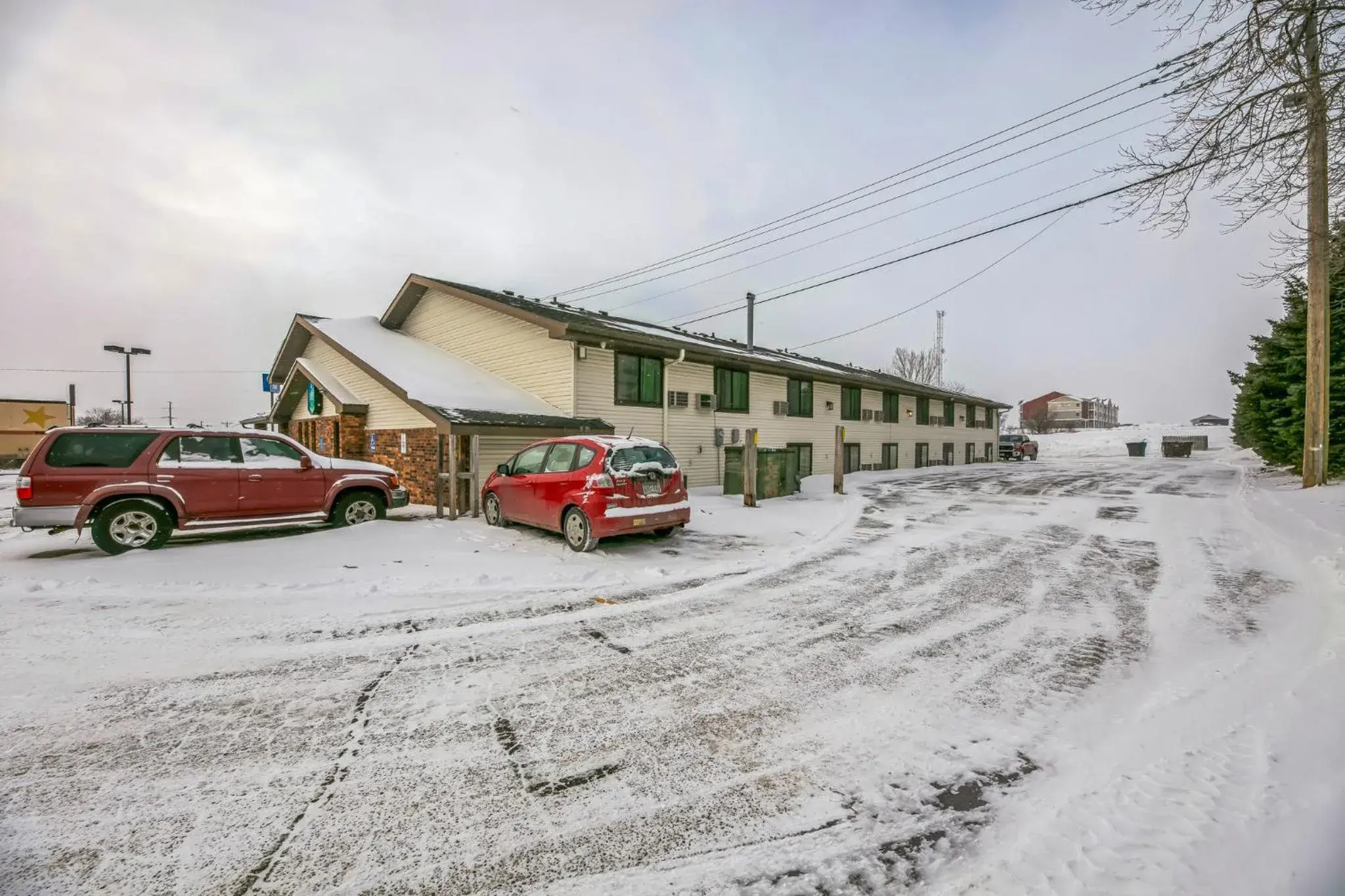 Property building in Hotel 8 Property building in Hotel 8