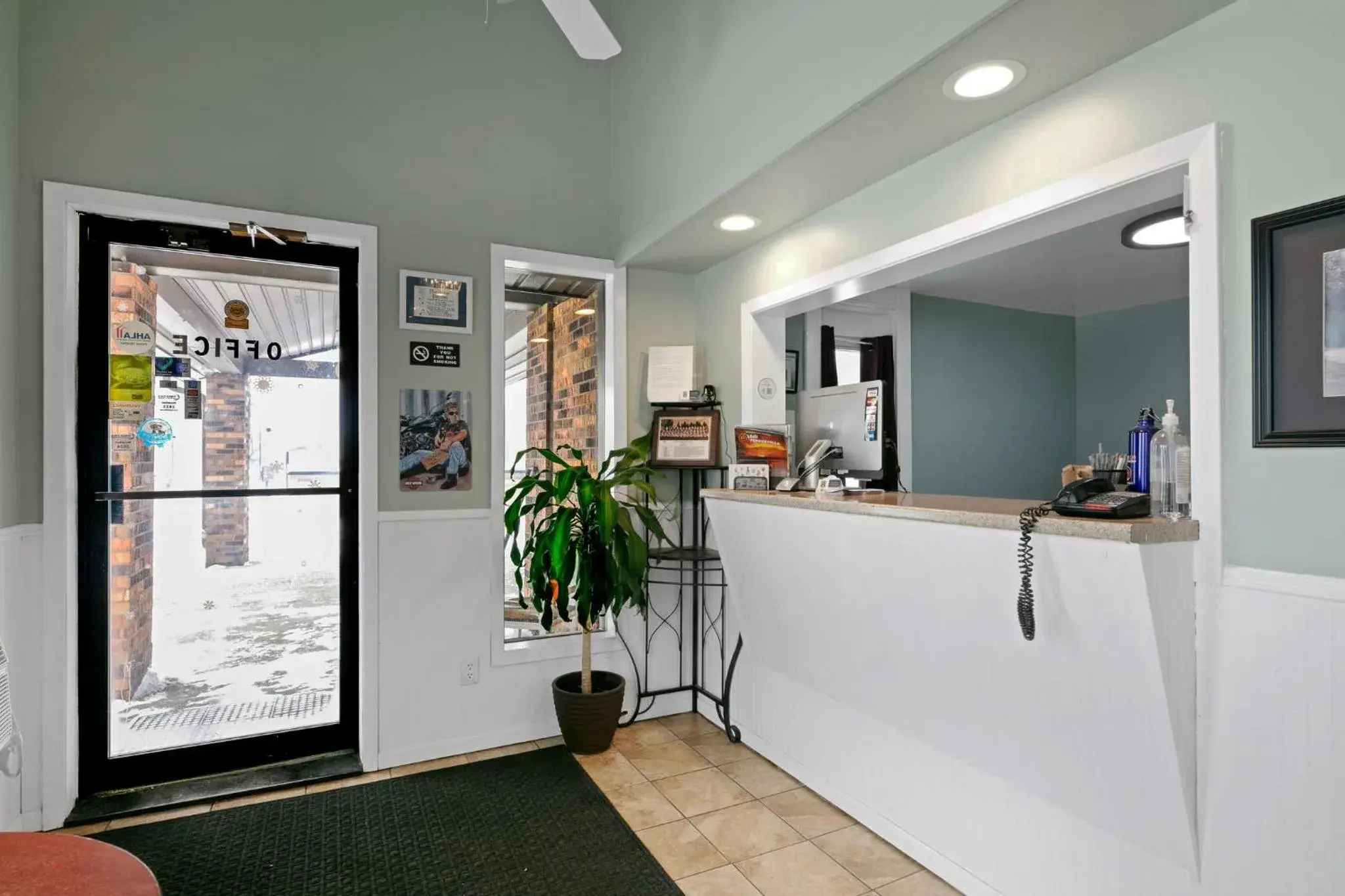 Lobby or reception in Hotel 8 Lobby or reception in Hotel 8