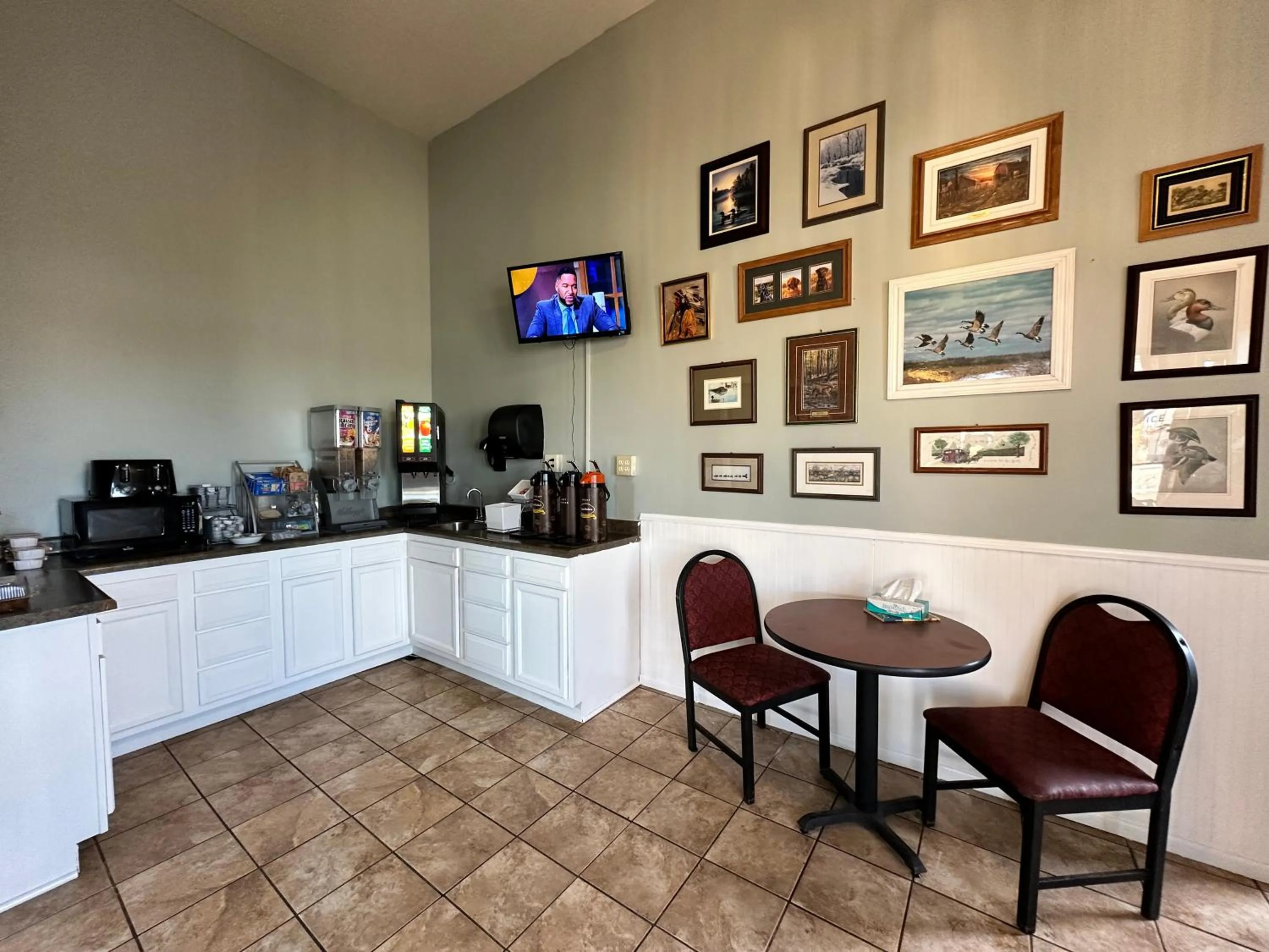 Continental breakfast in Hotel 8