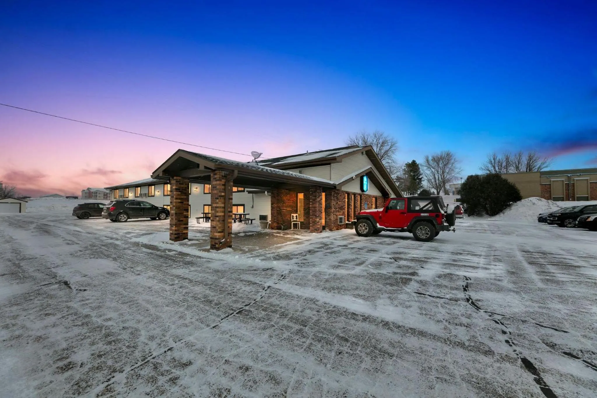 Property building in Hotel 8