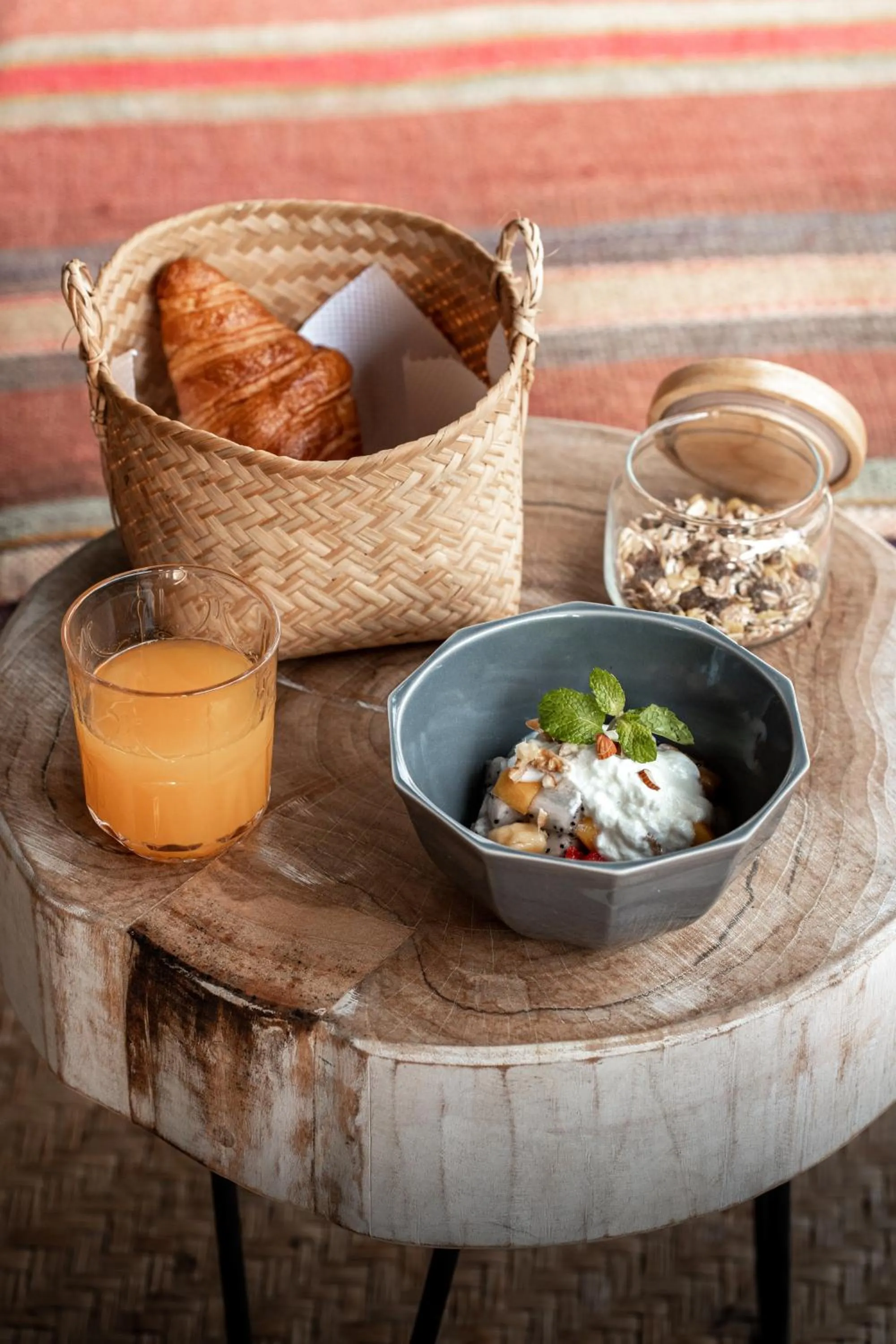 Restaurant/places to eat in Chic stay HANA Boutique hotel xxxx Possible noise from the construction next to our property