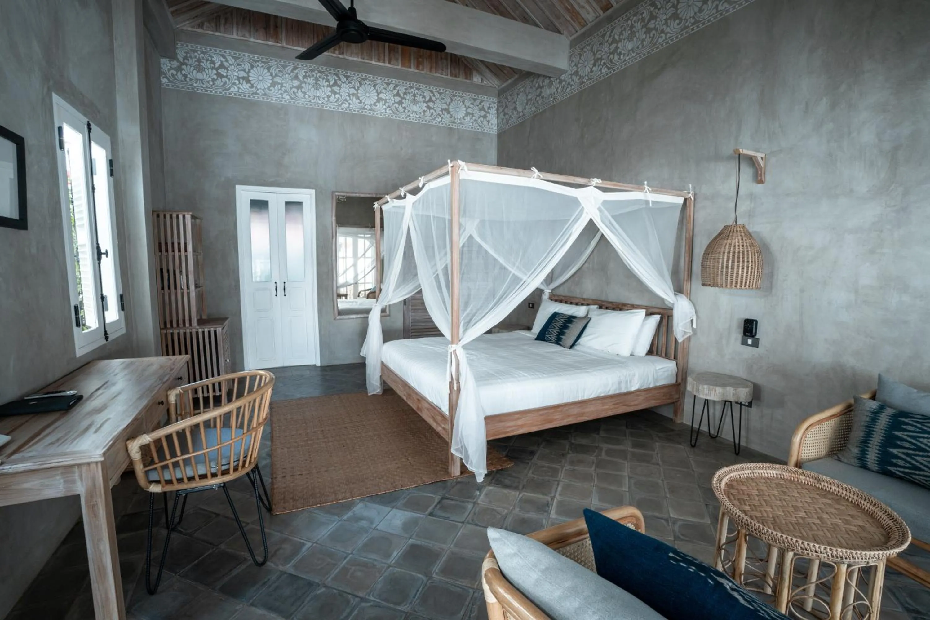 Bedroom, Bed in Chic stay HANA Boutique hotel xxxx Possible noise from the construction next to our property