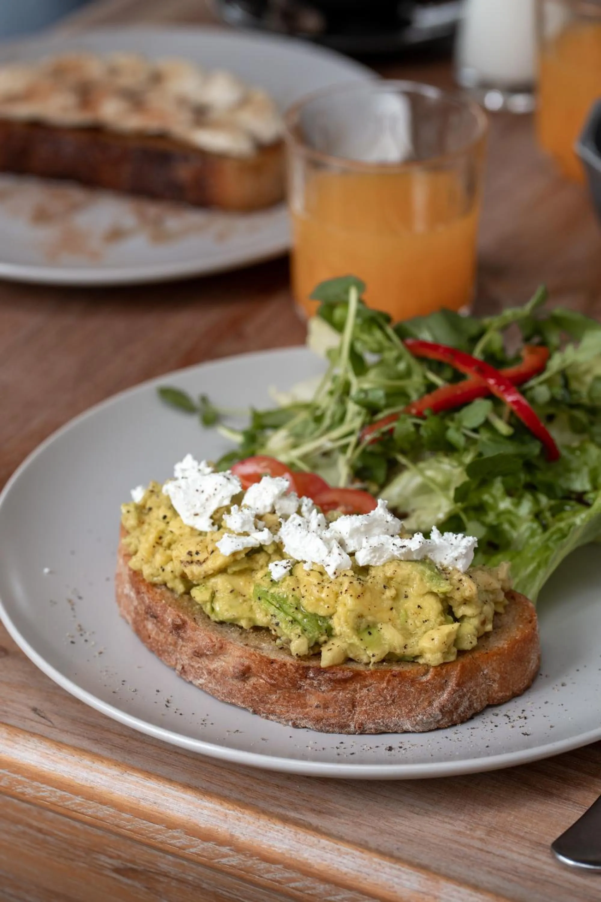 Restaurant/places to eat in Chic stay HANA Boutique hotel xxxx Possible noise from the construction next to our property