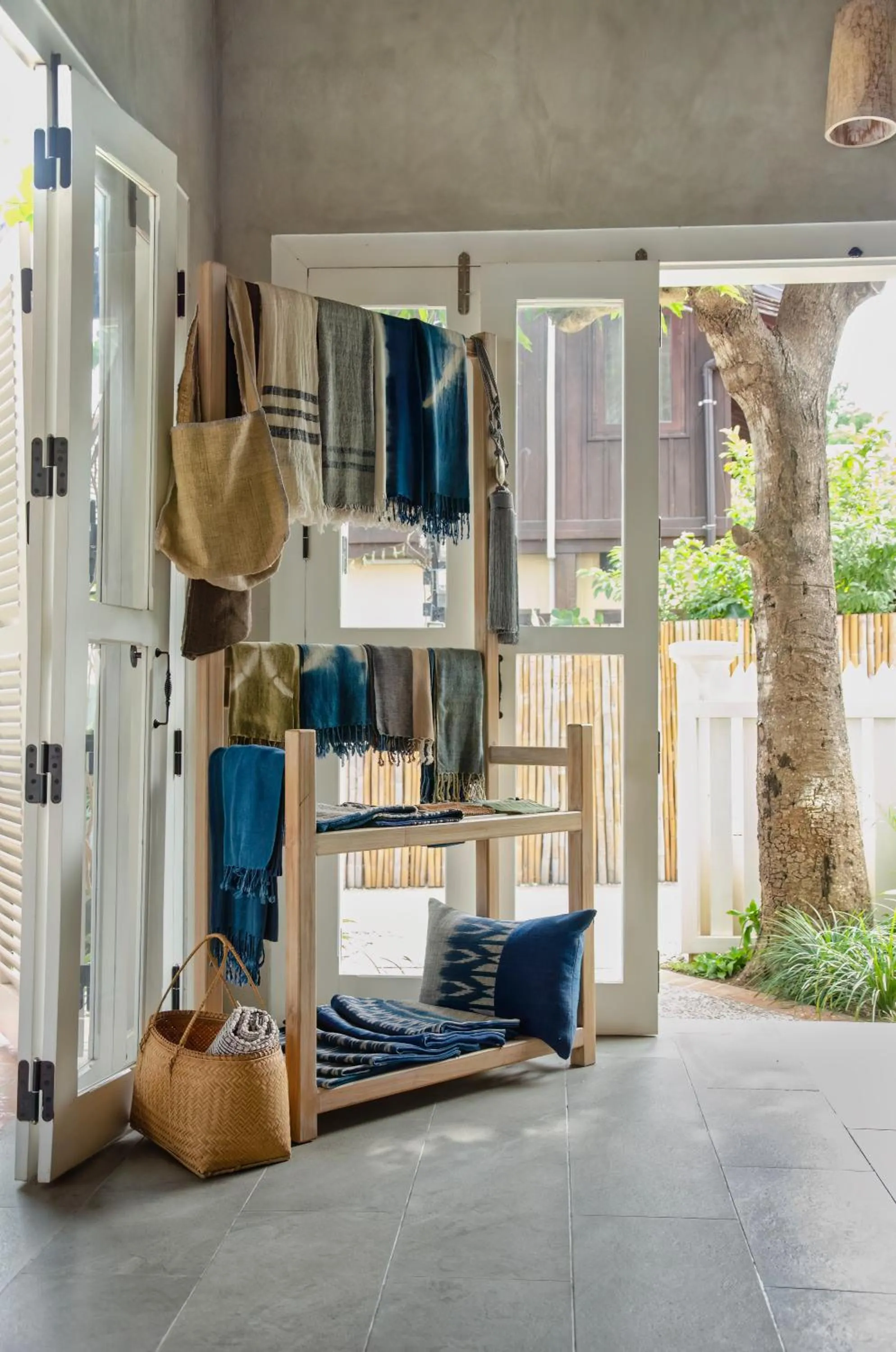 Shopping Area in Chic stay HANA Boutique hotel xxxx Possible noise from the construction next to our property