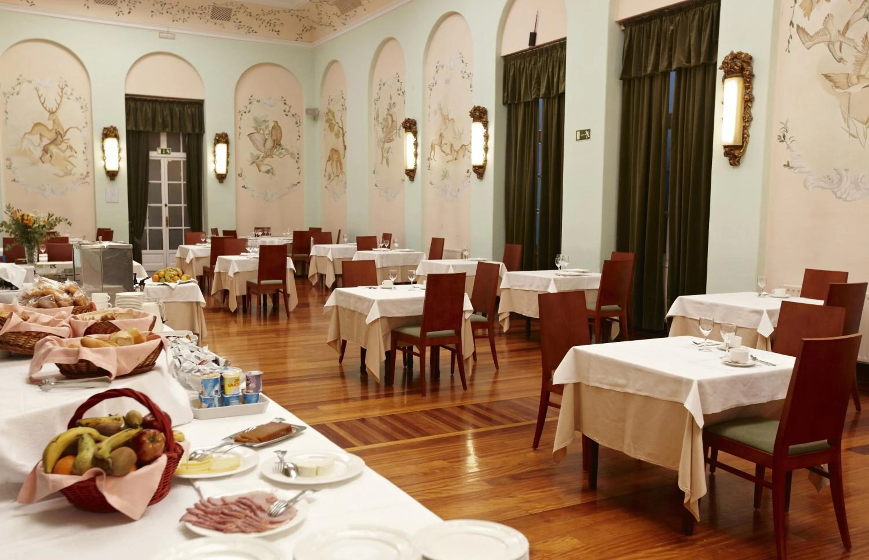 Restaurant/places to eat in Balneario de Cestona