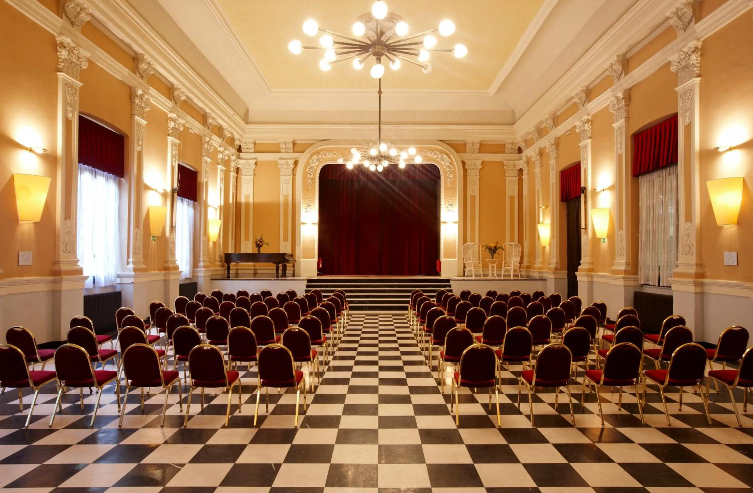 Business facilities in Balneario de Cestona