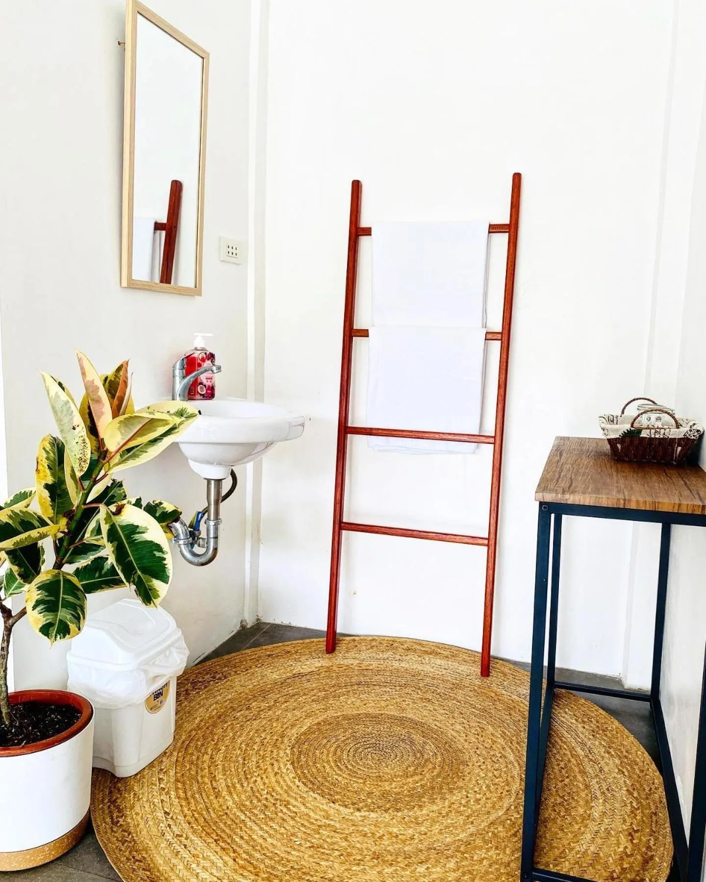 Bathroom in Canna Boutique Hostel