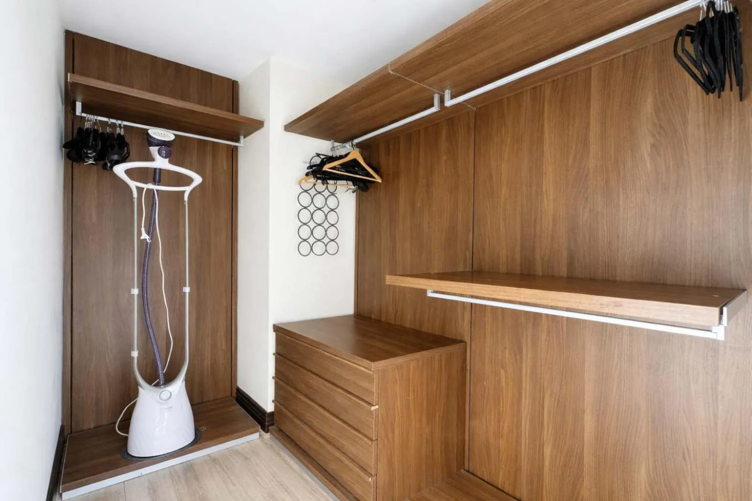 Grand St Kilda 2-story Sub-Penthouse