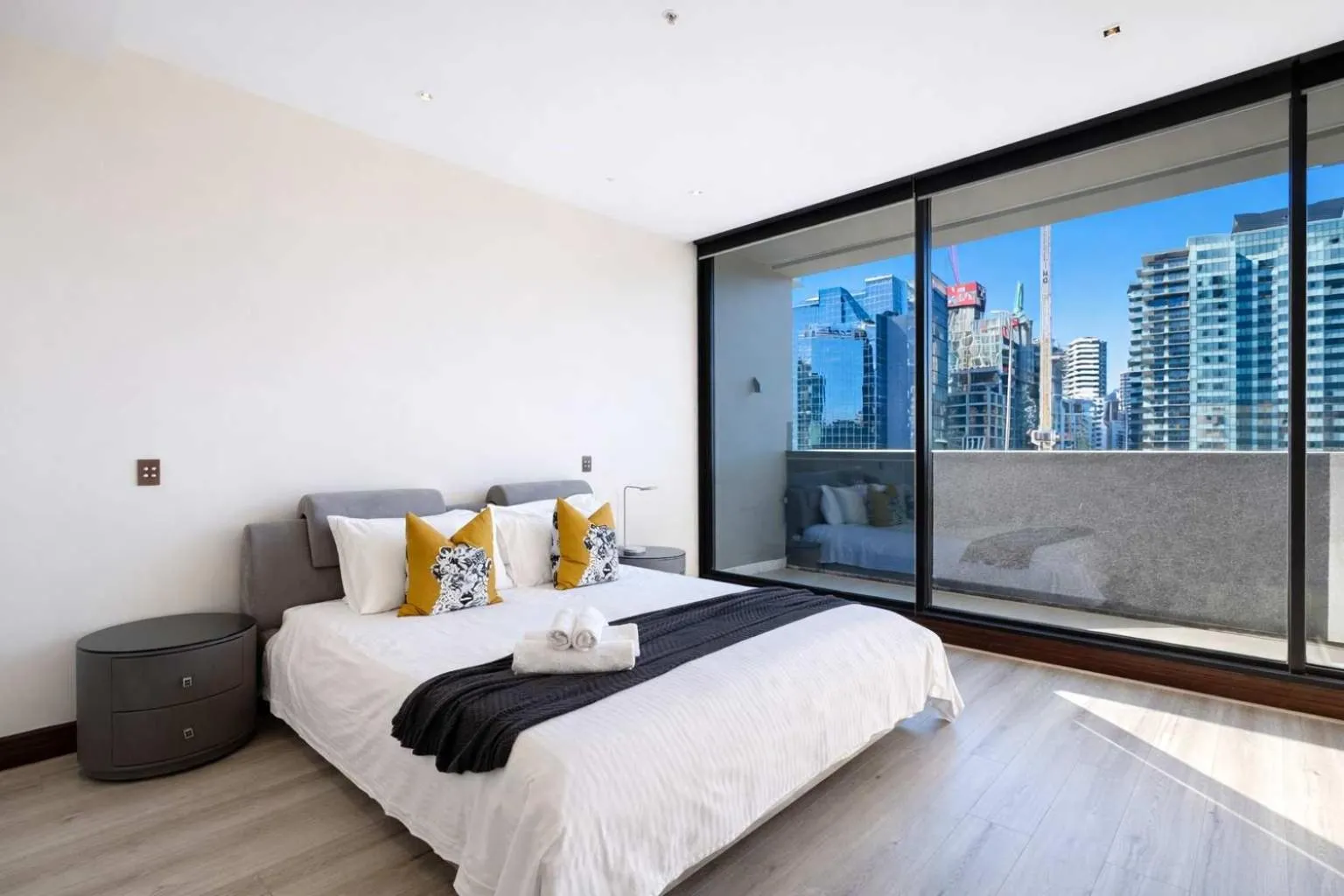 Bed in Grand St Kilda 2-story Sub-Penthouse