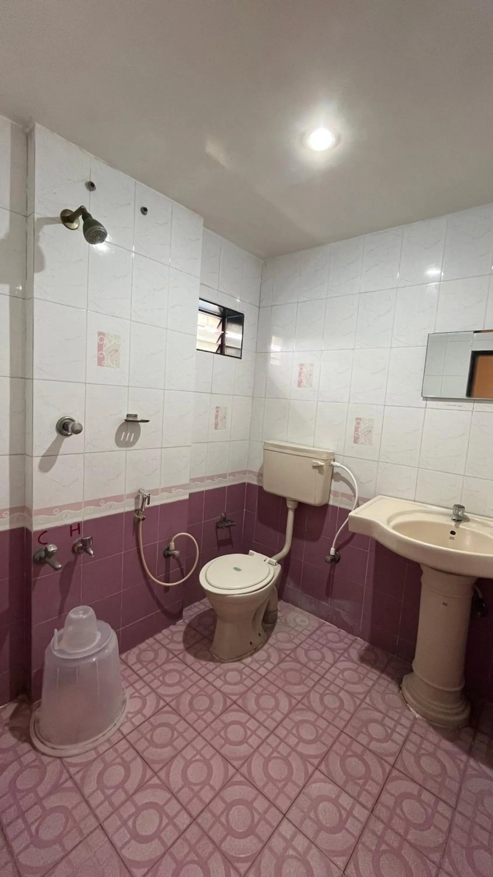 Toilet in Ganga Sagar Hotel