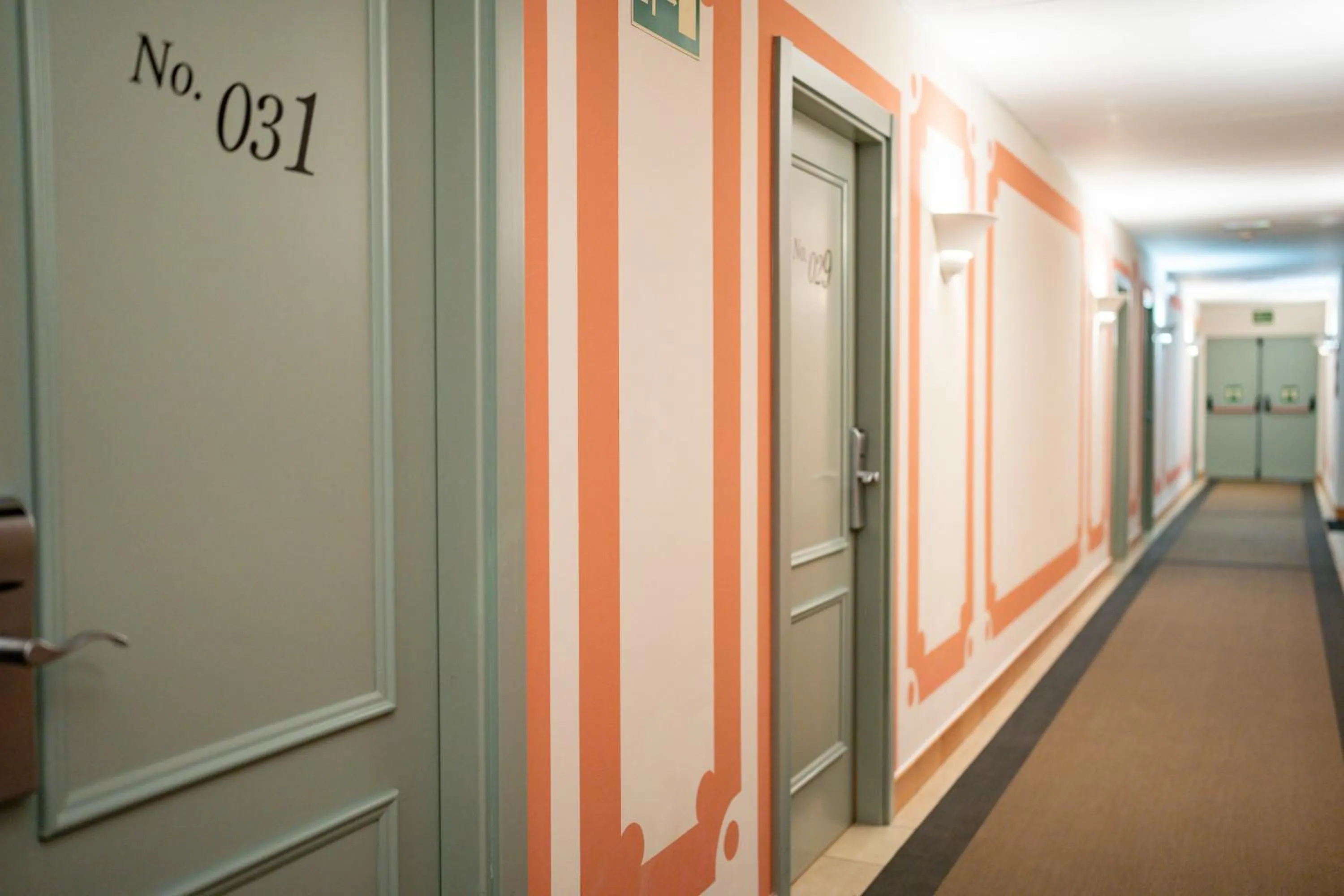 Property building in Hacienda El Alcornocal