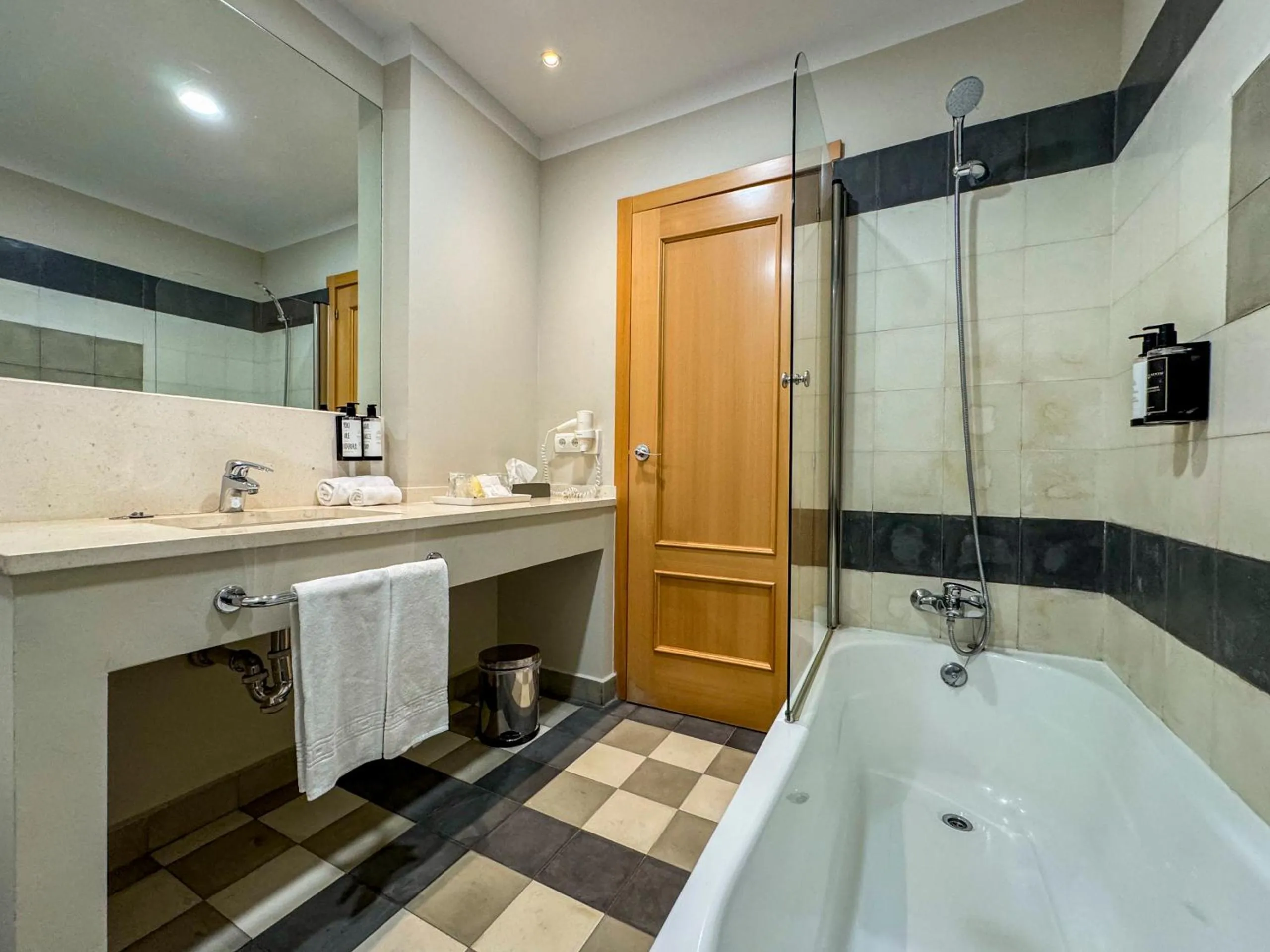 Bathroom in AZZ Castellar Hacienda El Alcornocal