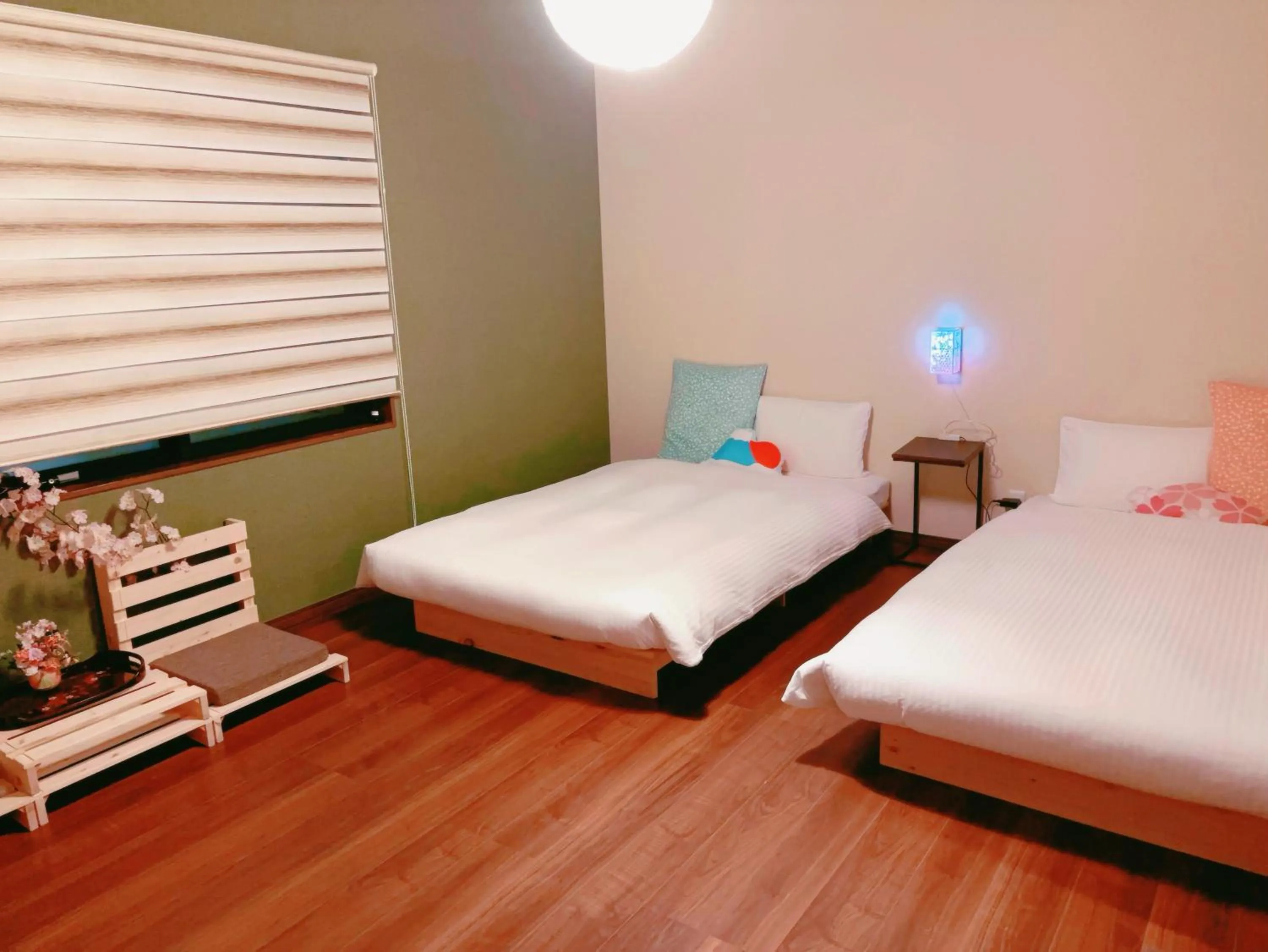 Bedroom, Bed in 桃夭庵 touyouan momo house kujo 一棟貸切