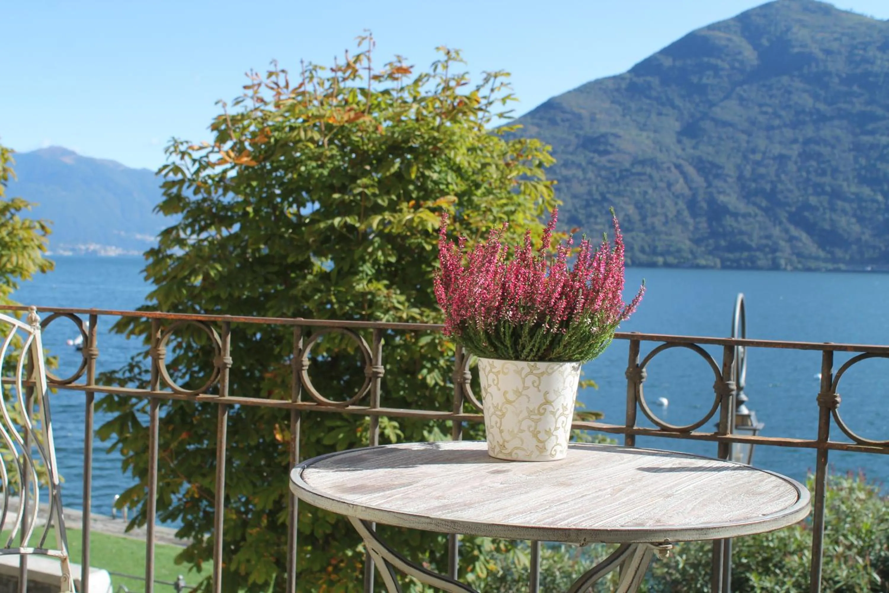 Balcony/Terrace in Spiaggia Amore - Appartamenti Vacanza Vista Lago - Luxury Apartments