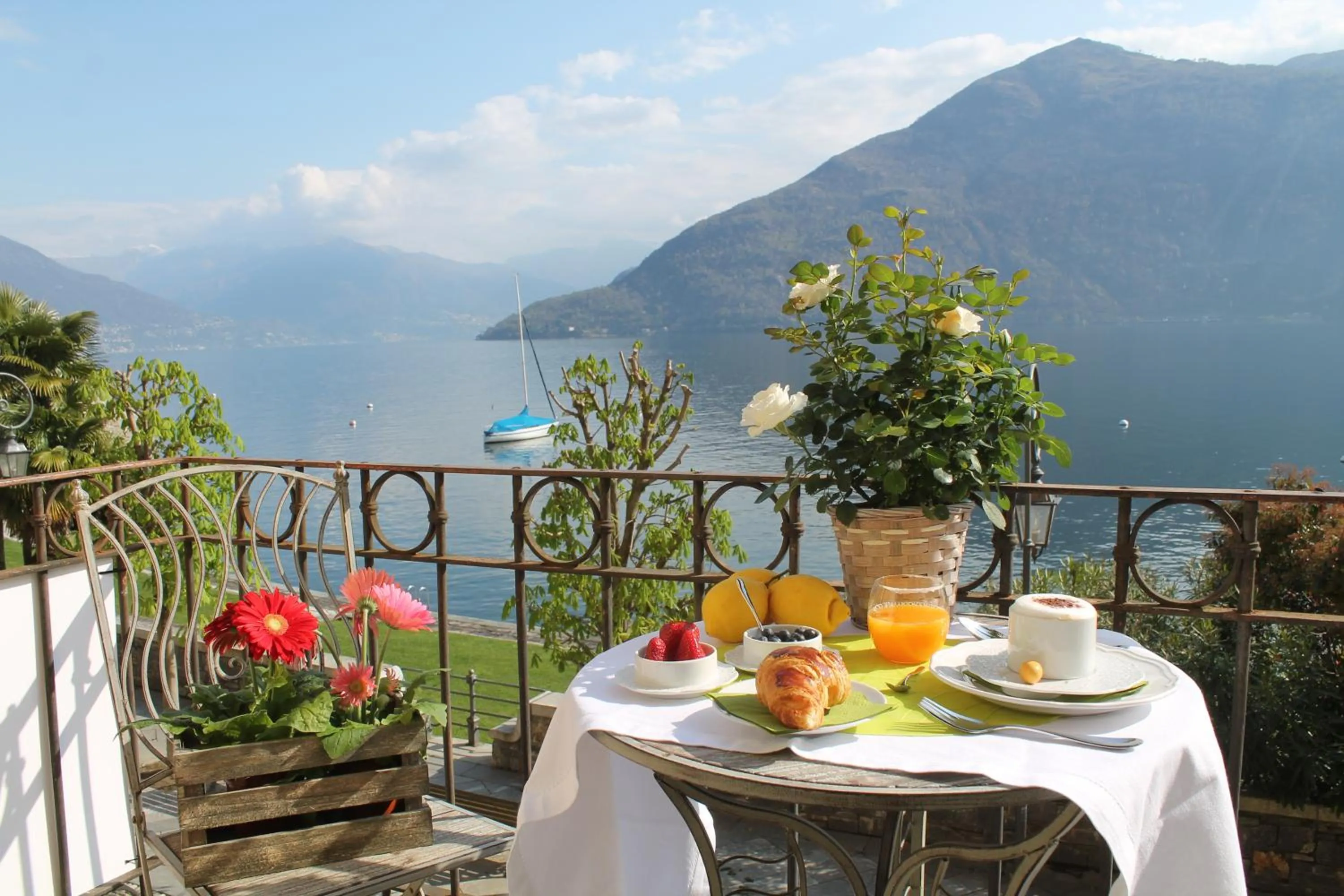 Spring in Spiaggia Amore - Appartamenti Vacanza Vista Lago - Luxury Apartments