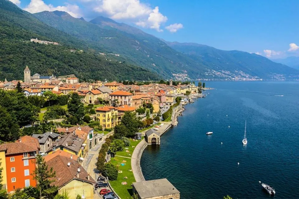 Natural landscape in Spiaggia Amore - Appartamenti Vacanza Vista Lago - Luxury Apartments