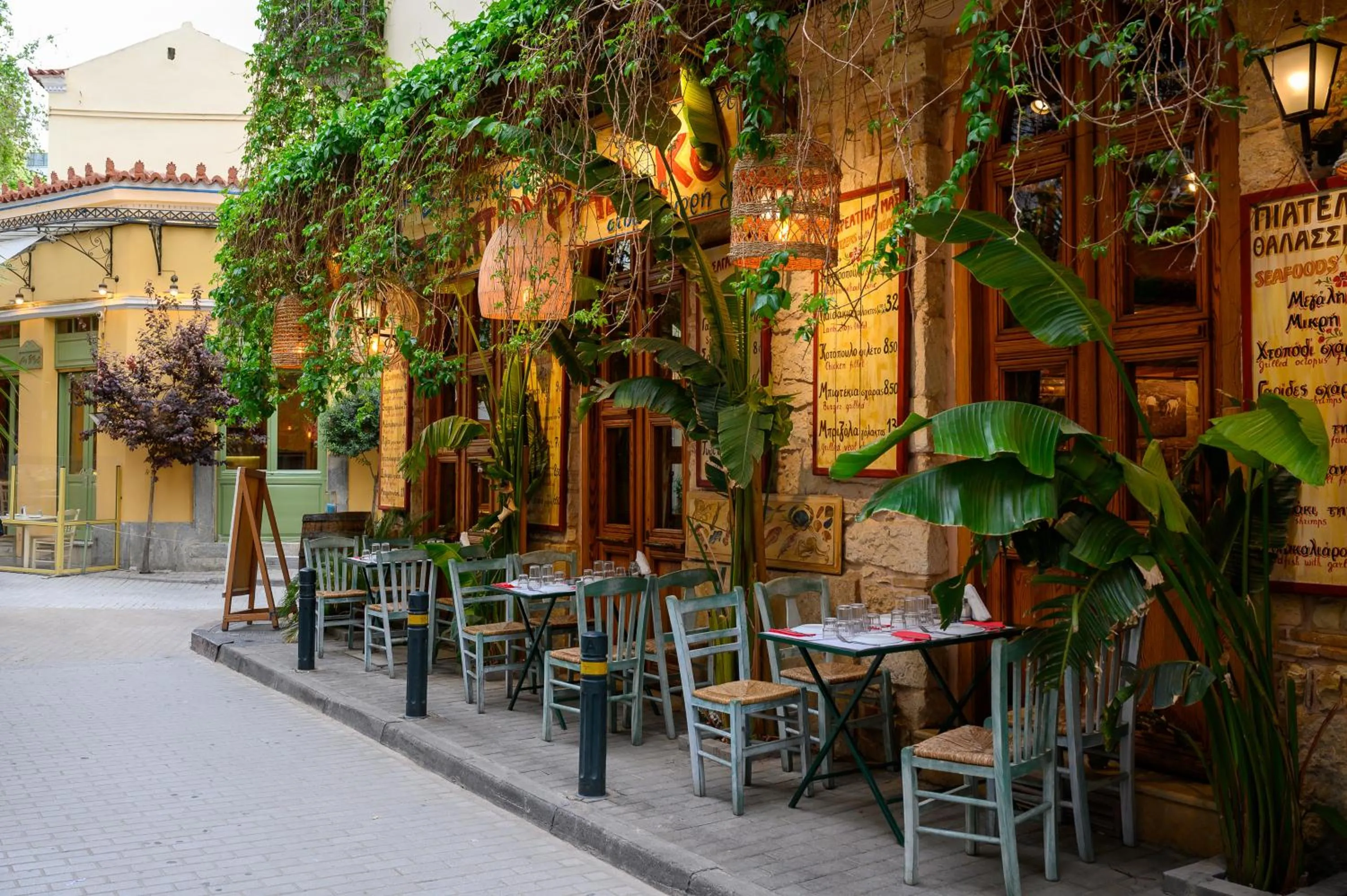 Neighbourhood in Psiri Vibes