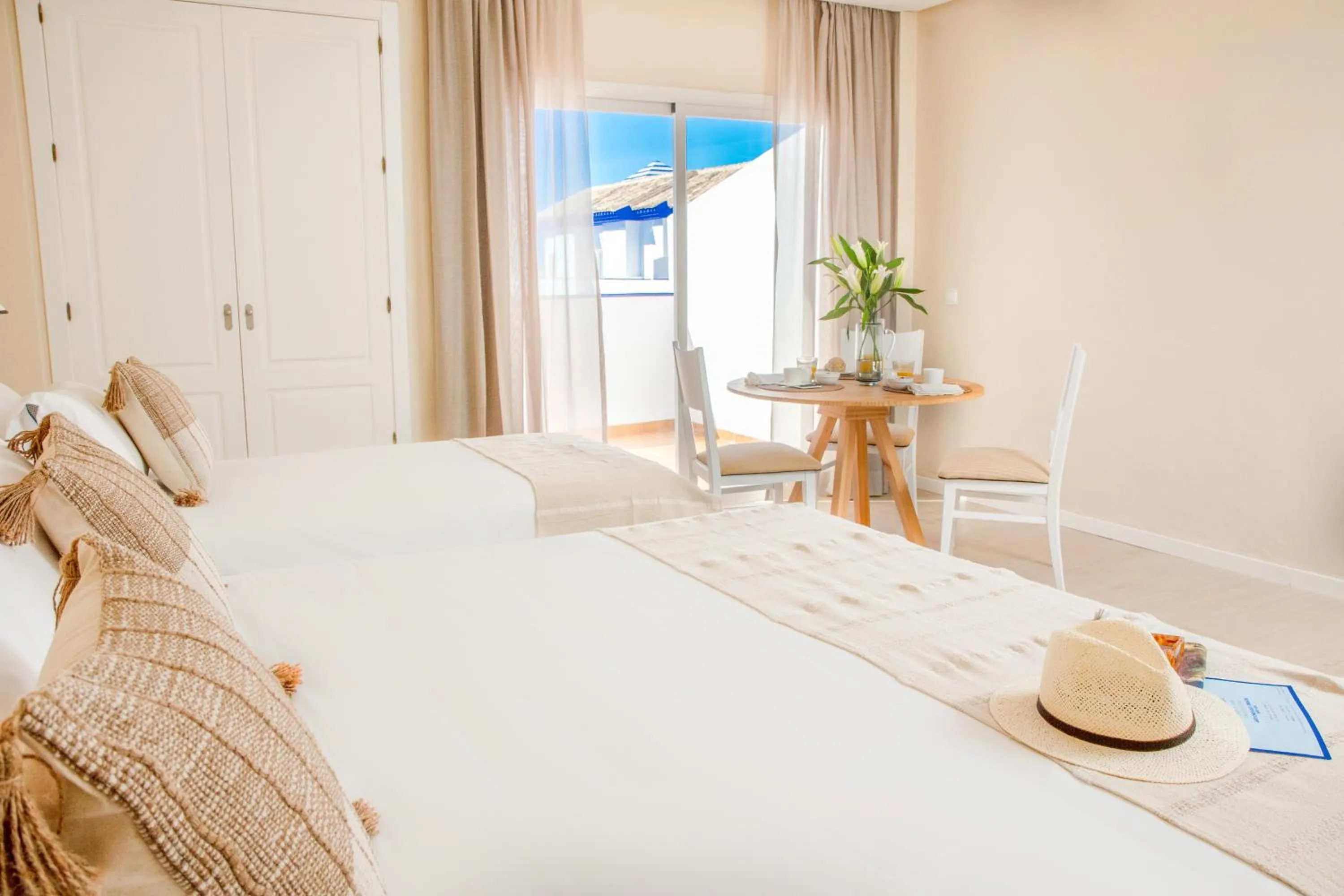 Living room, Bed in Vista de Rey