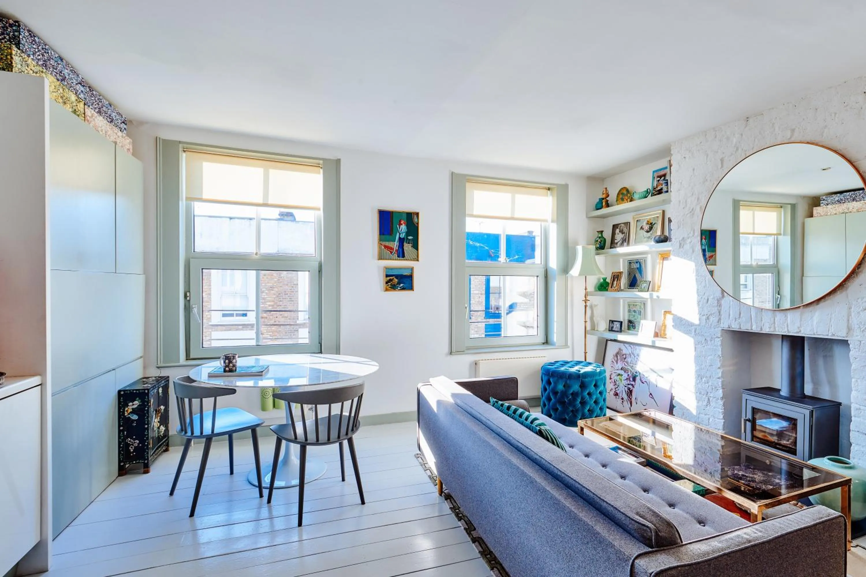 Living room in Notting Hill 1 Bed Sleeps 2 Wifi