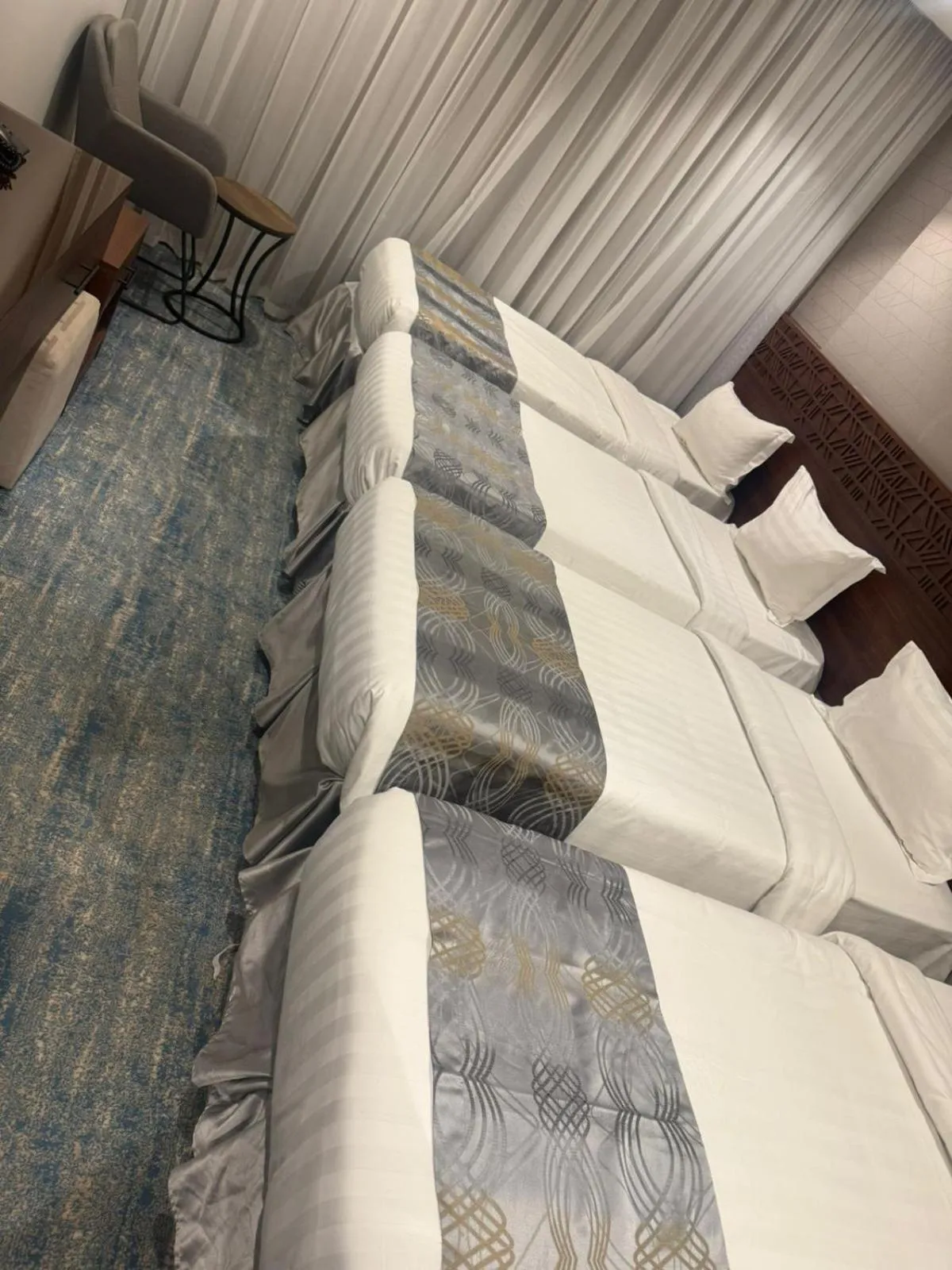 Manazel Al Zaireen Hotel