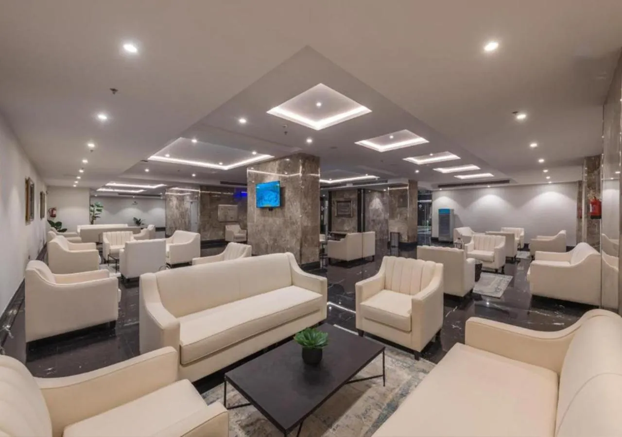 TV and multimedia in Manazel Al Zaireen Hotel