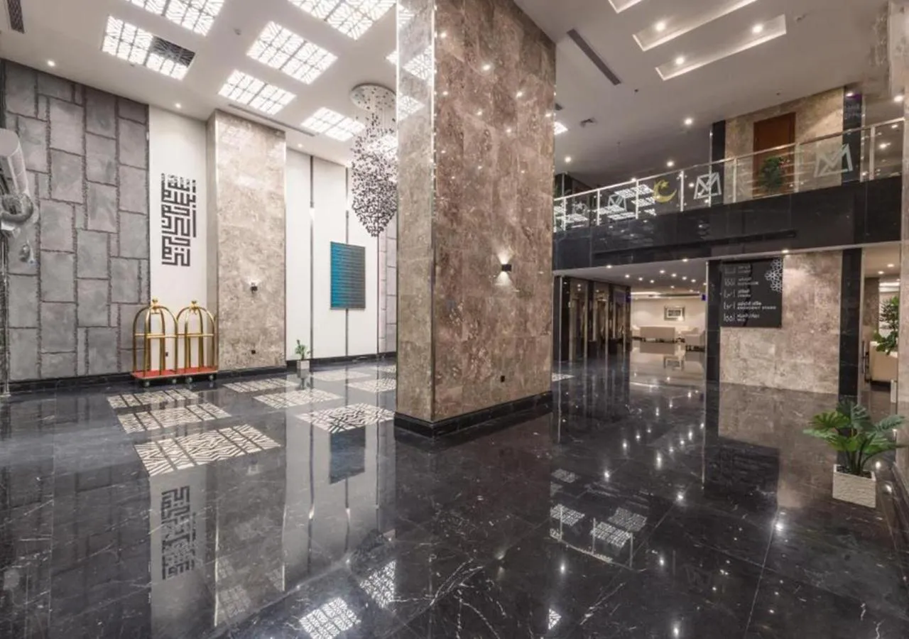 Lobby or reception in Manazel Al Zaireen Hotel