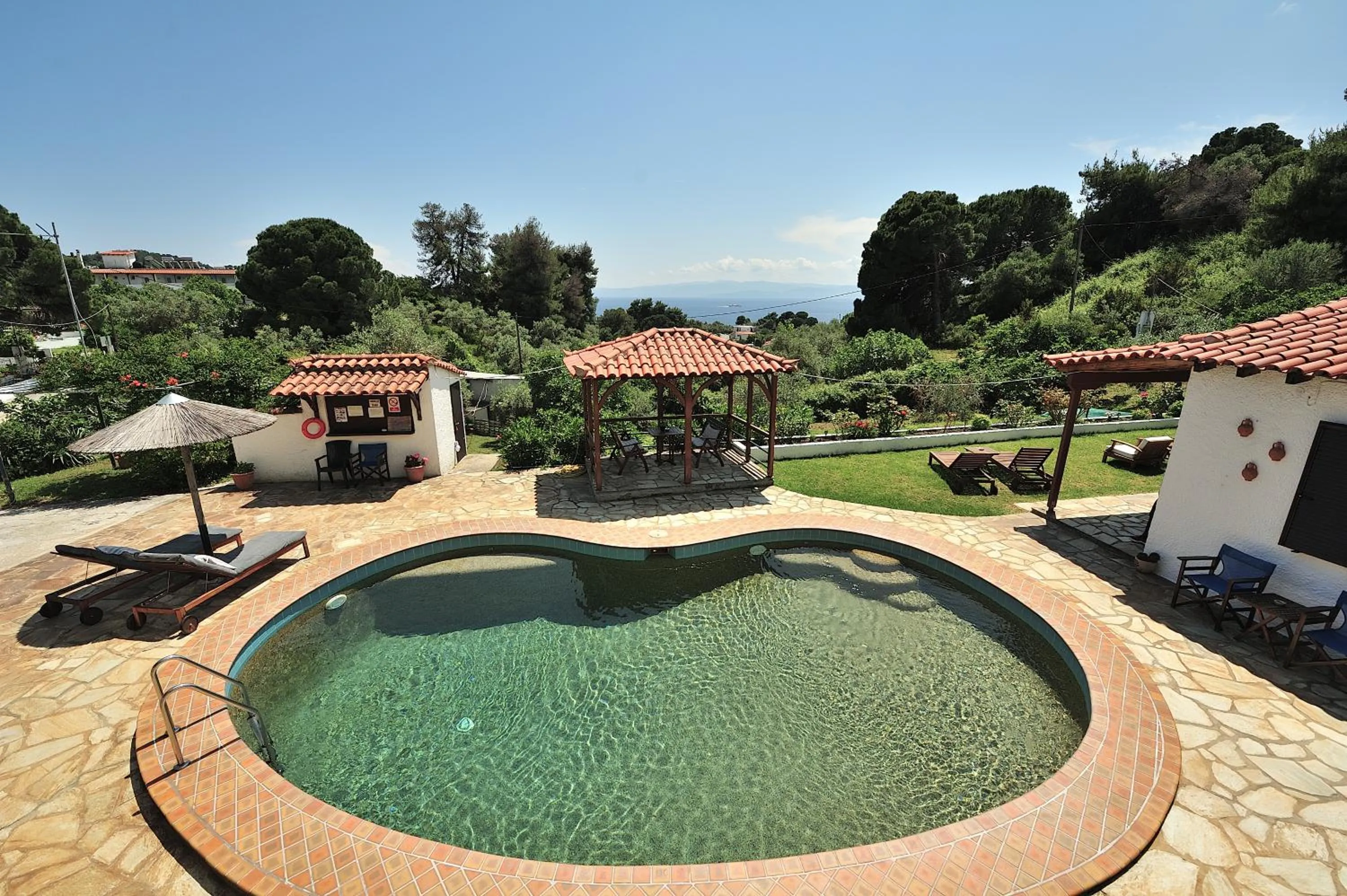 Swimming pool in Vista Mare Skiathos