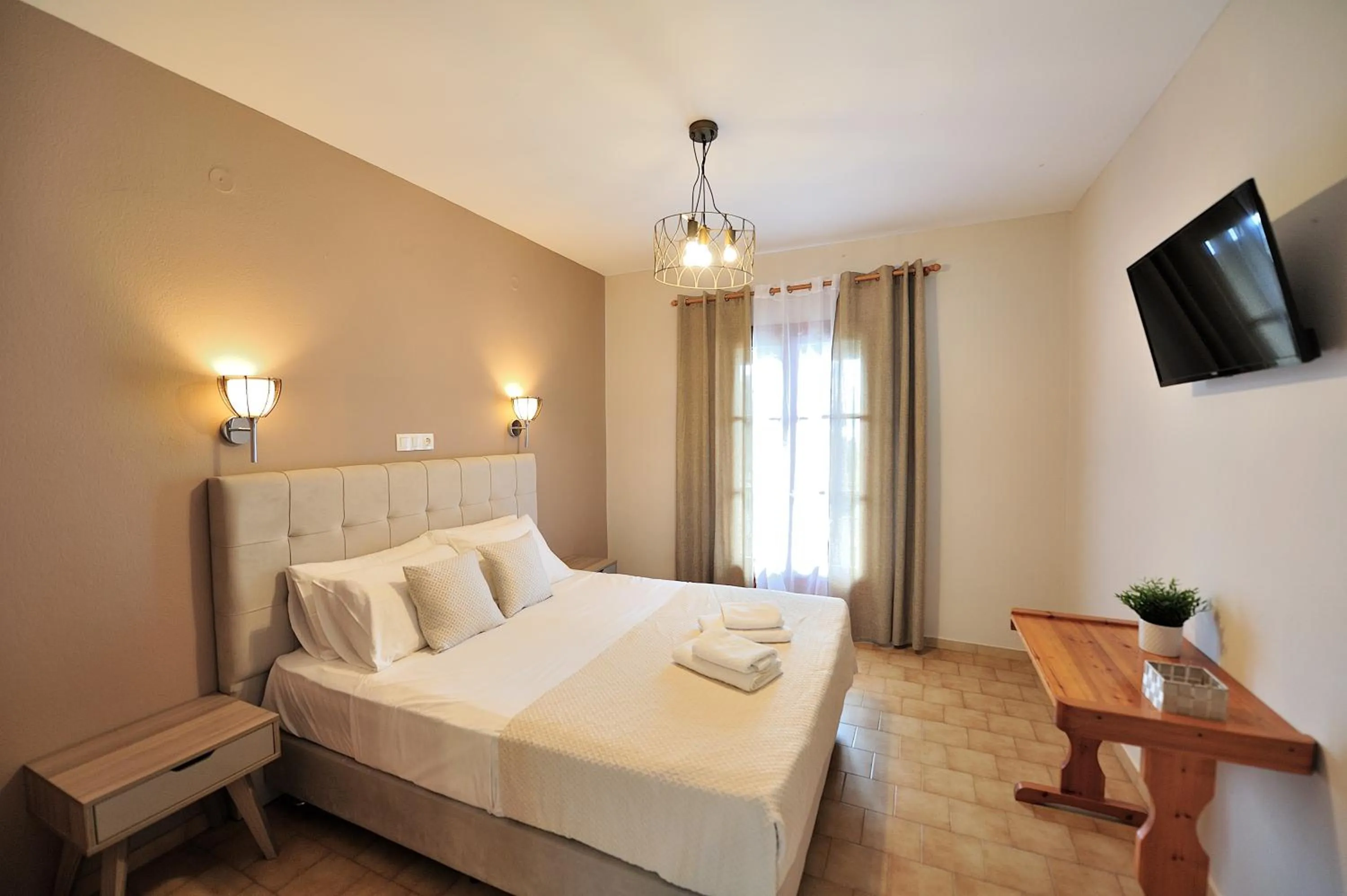 Bedroom, Bed in Vista Mare Skiathos