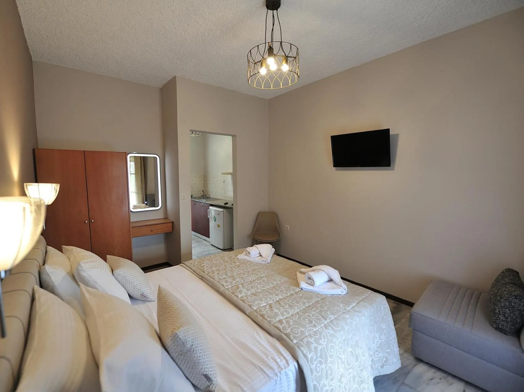 Bedroom, Bed in Vista Mare Skiathos