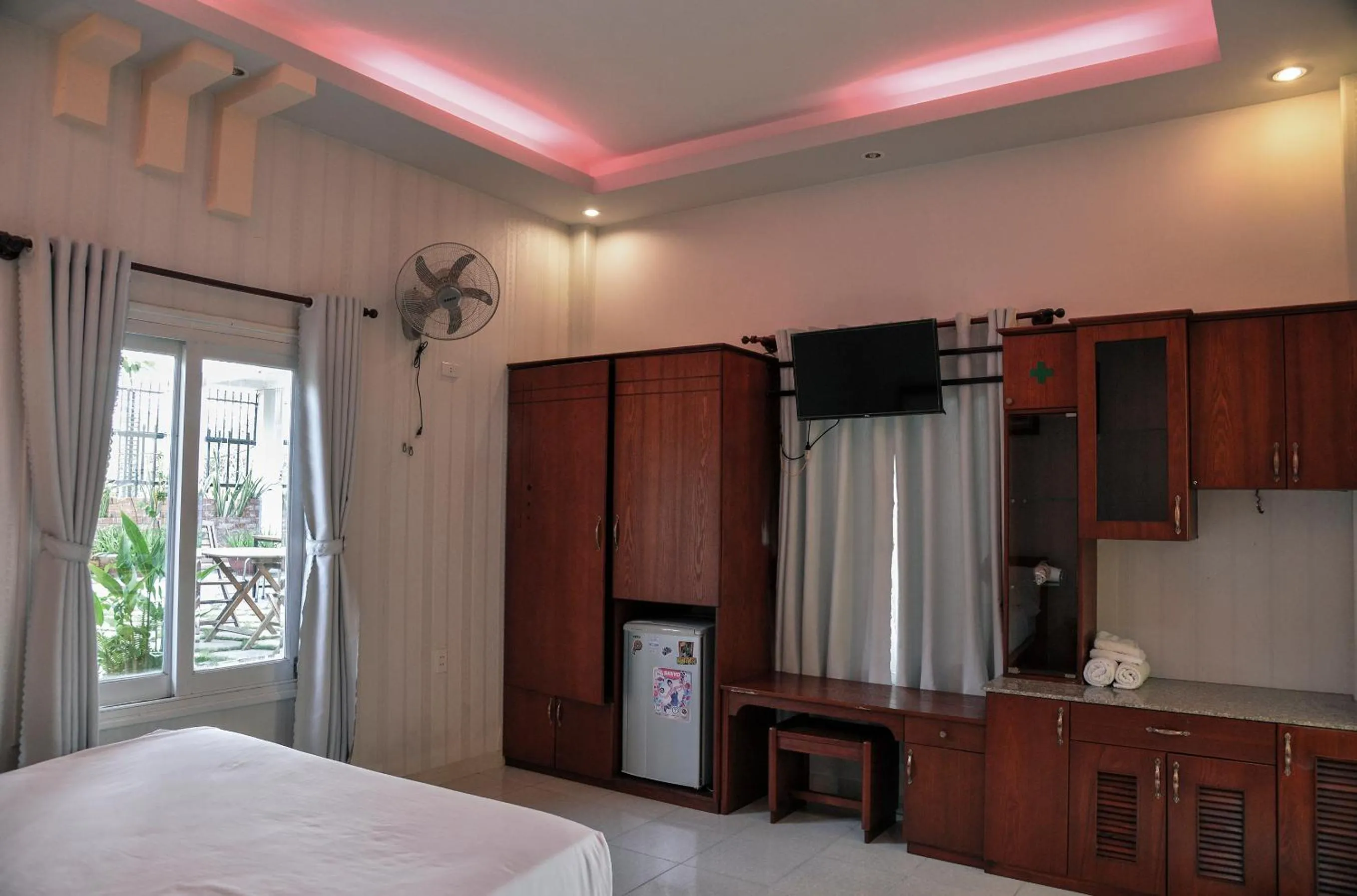 Photo of the whole room in An Vinh Analog House - LE BONHEUR