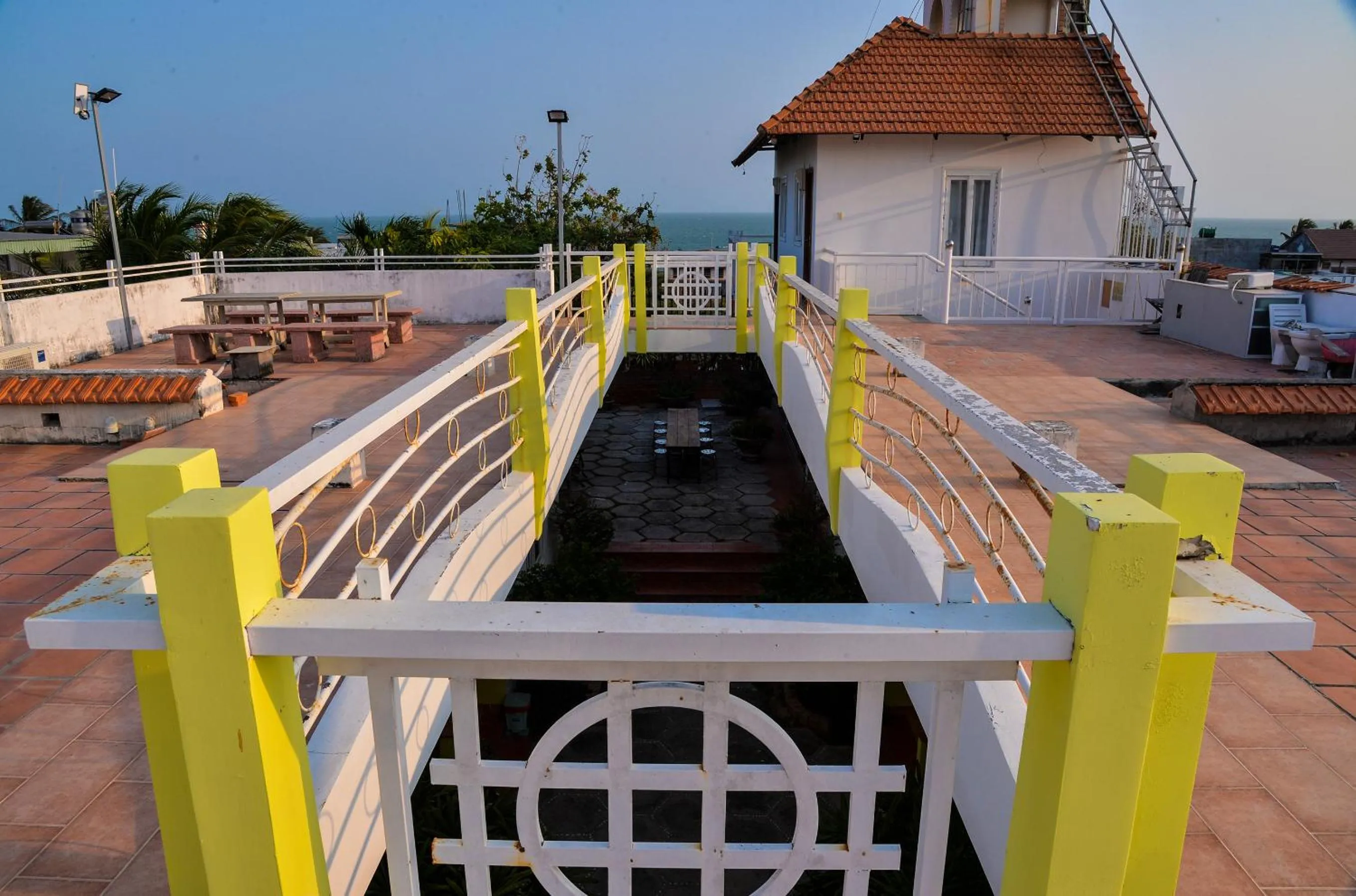 Day in An Vinh Analog House - LE BONHEUR