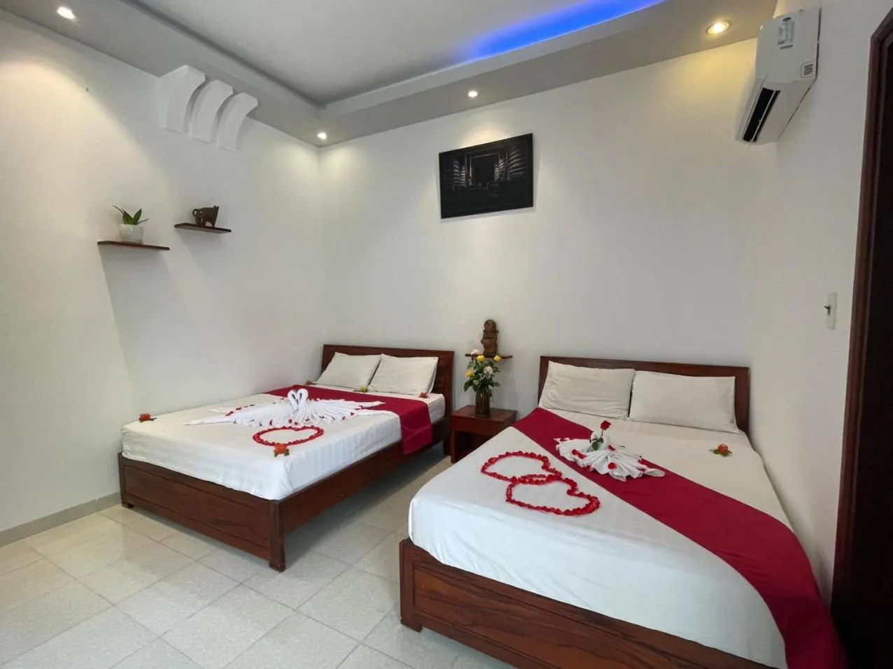 Bed in An Vinh Analog House - LE BONHEUR