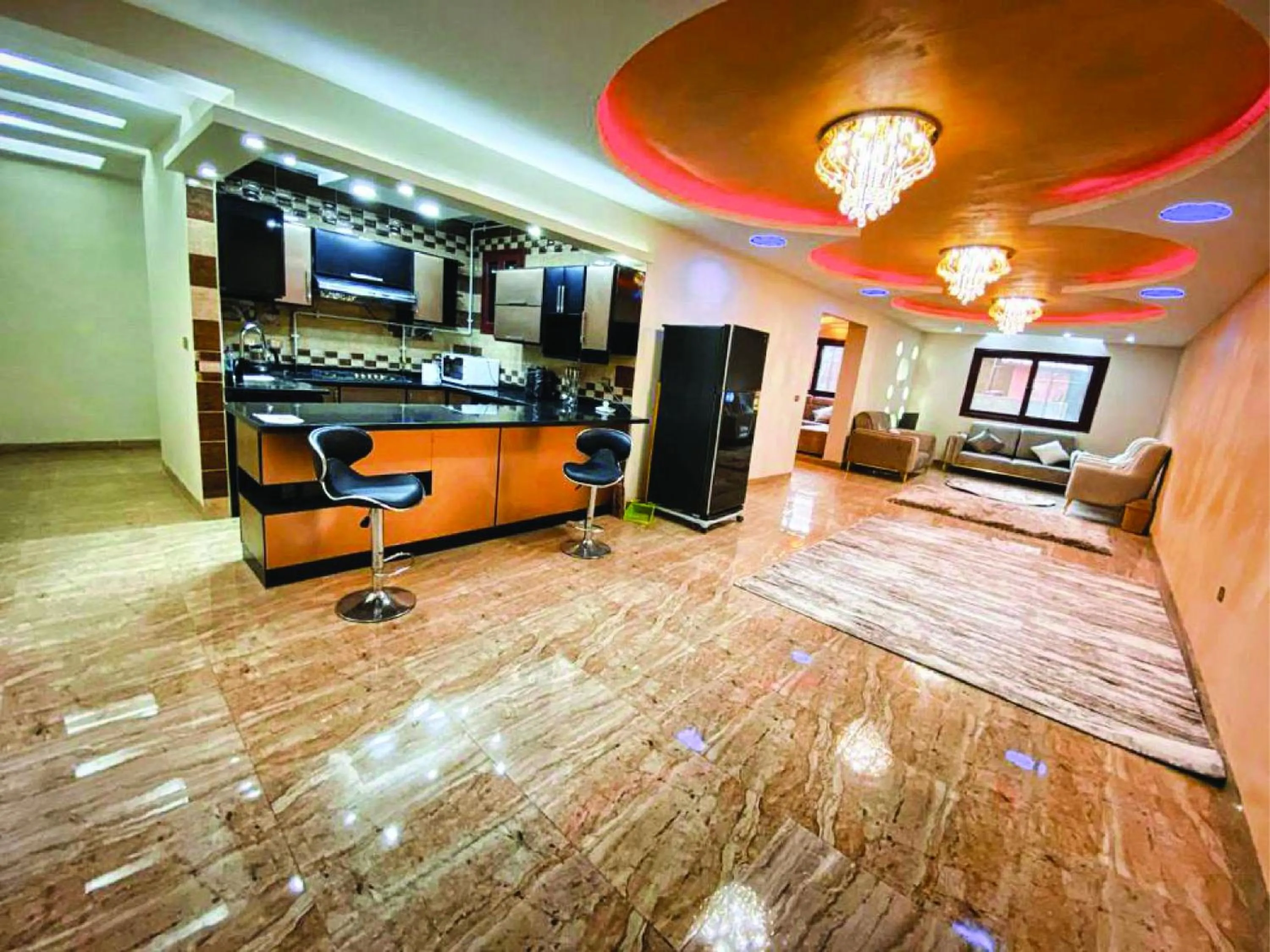 Pyramids Cleopatra Luxurious