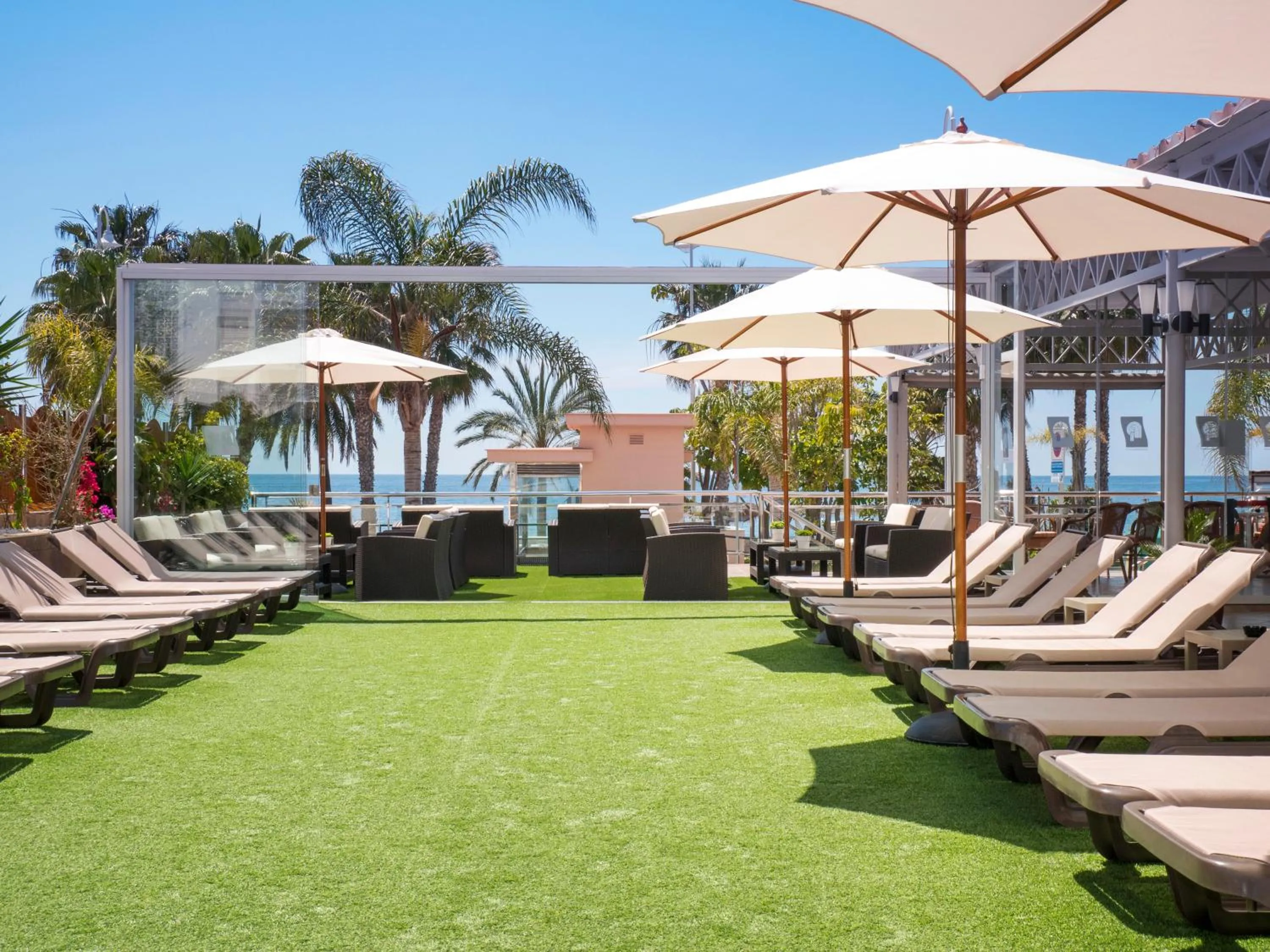 Lounge or bar in Hotel Helios Costa Tropical