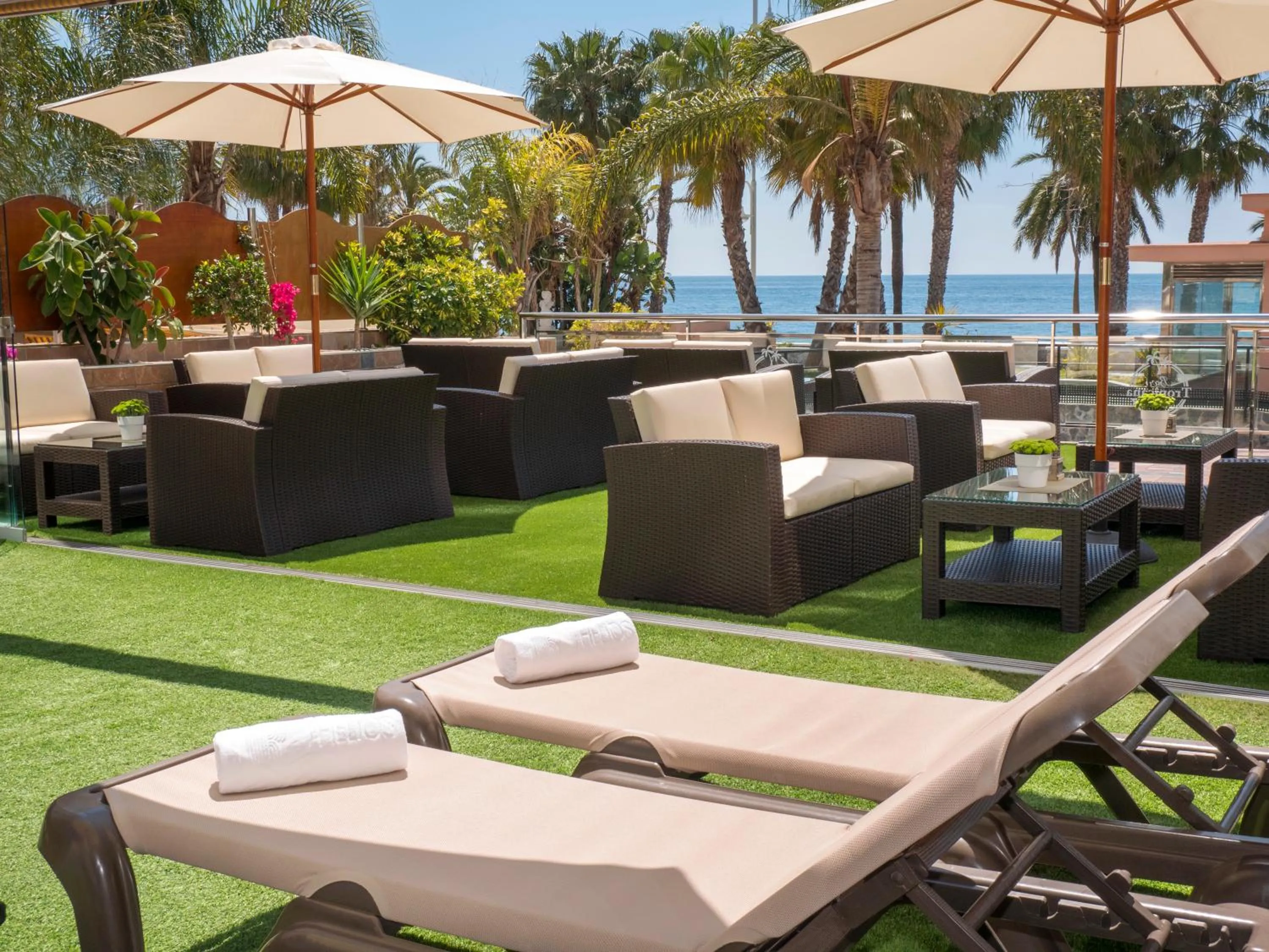 Garden in Hotel Helios Costa Tropical