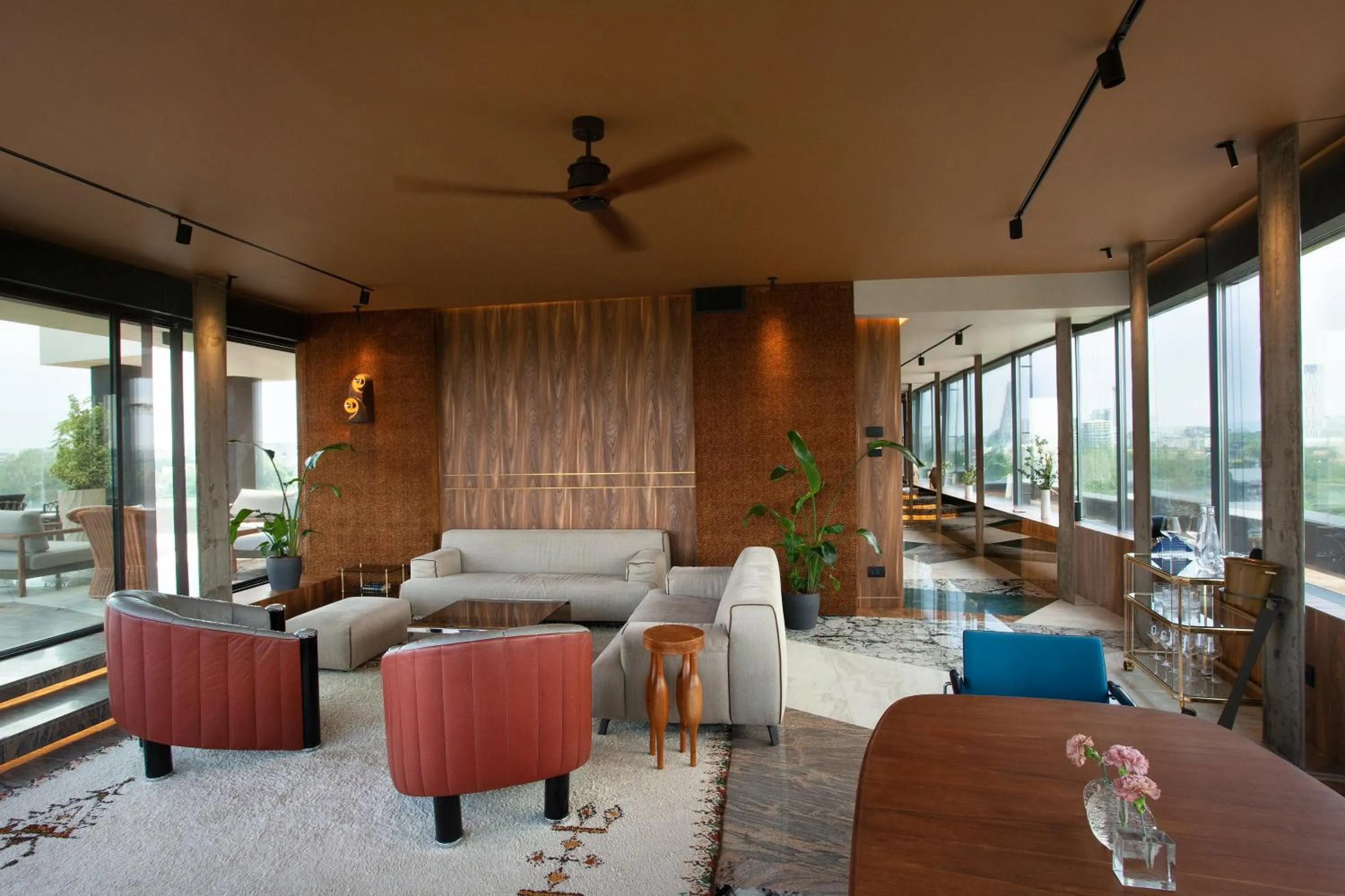 Living room in Room 12