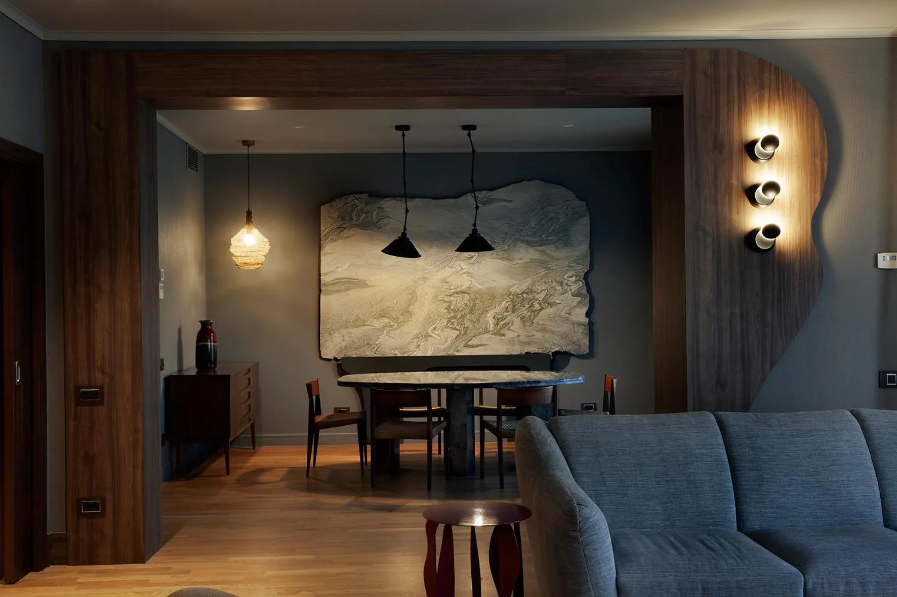 Living room in Room 12